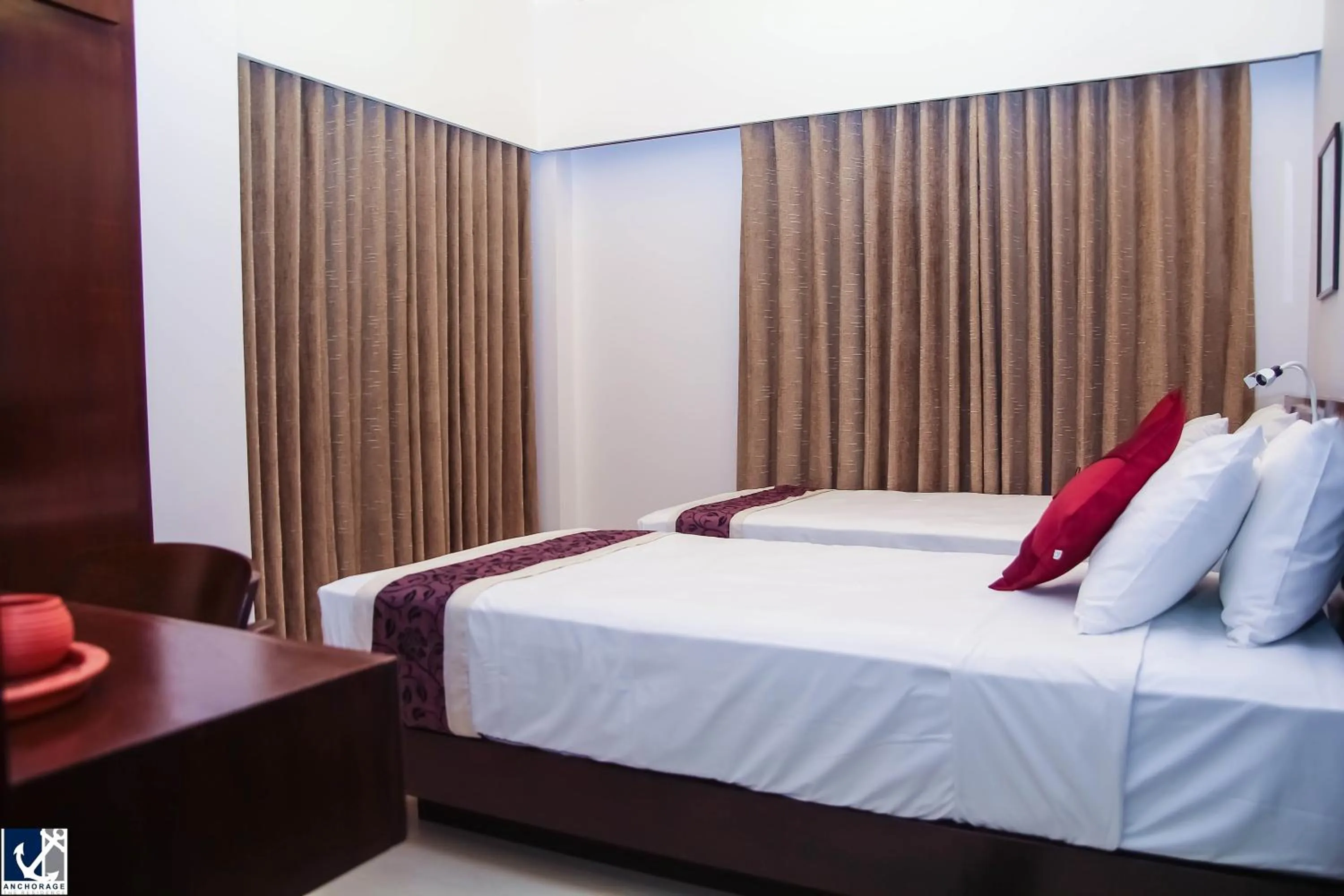 Photo of the whole room in Anchorage The Residence