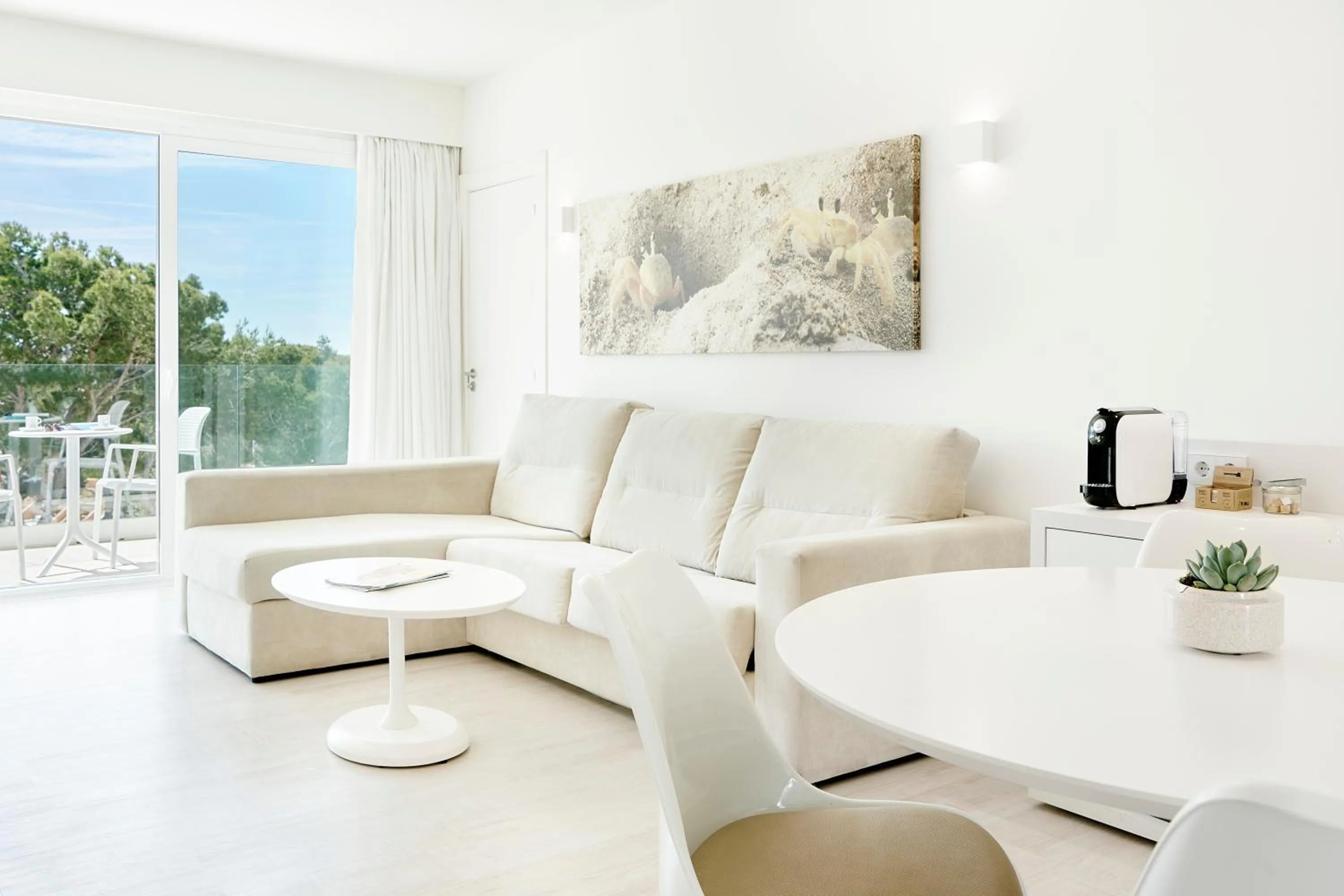 Bedroom in Iberostar Waves Cristina