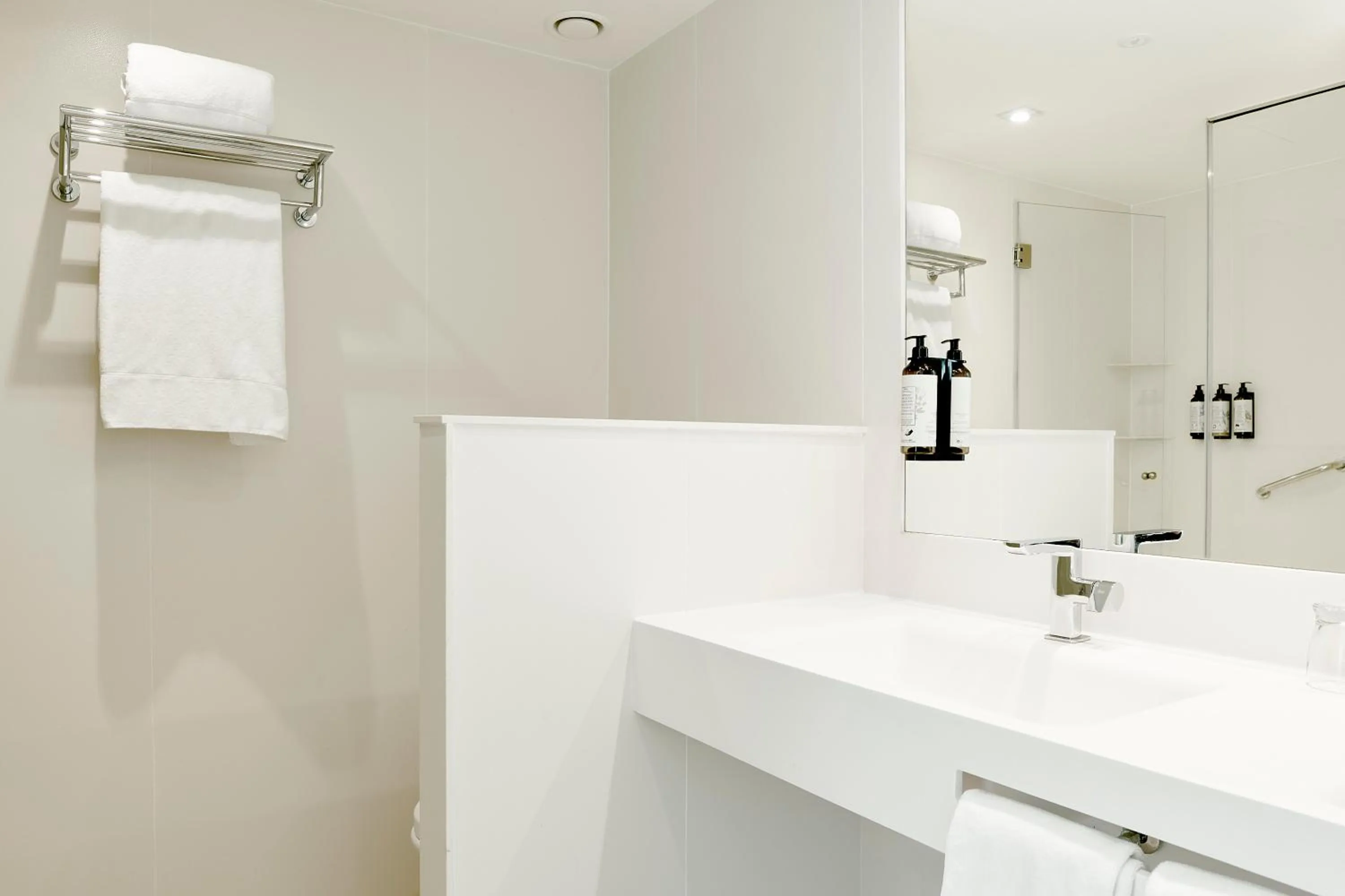 Bathroom in Iberostar Waves Cristina