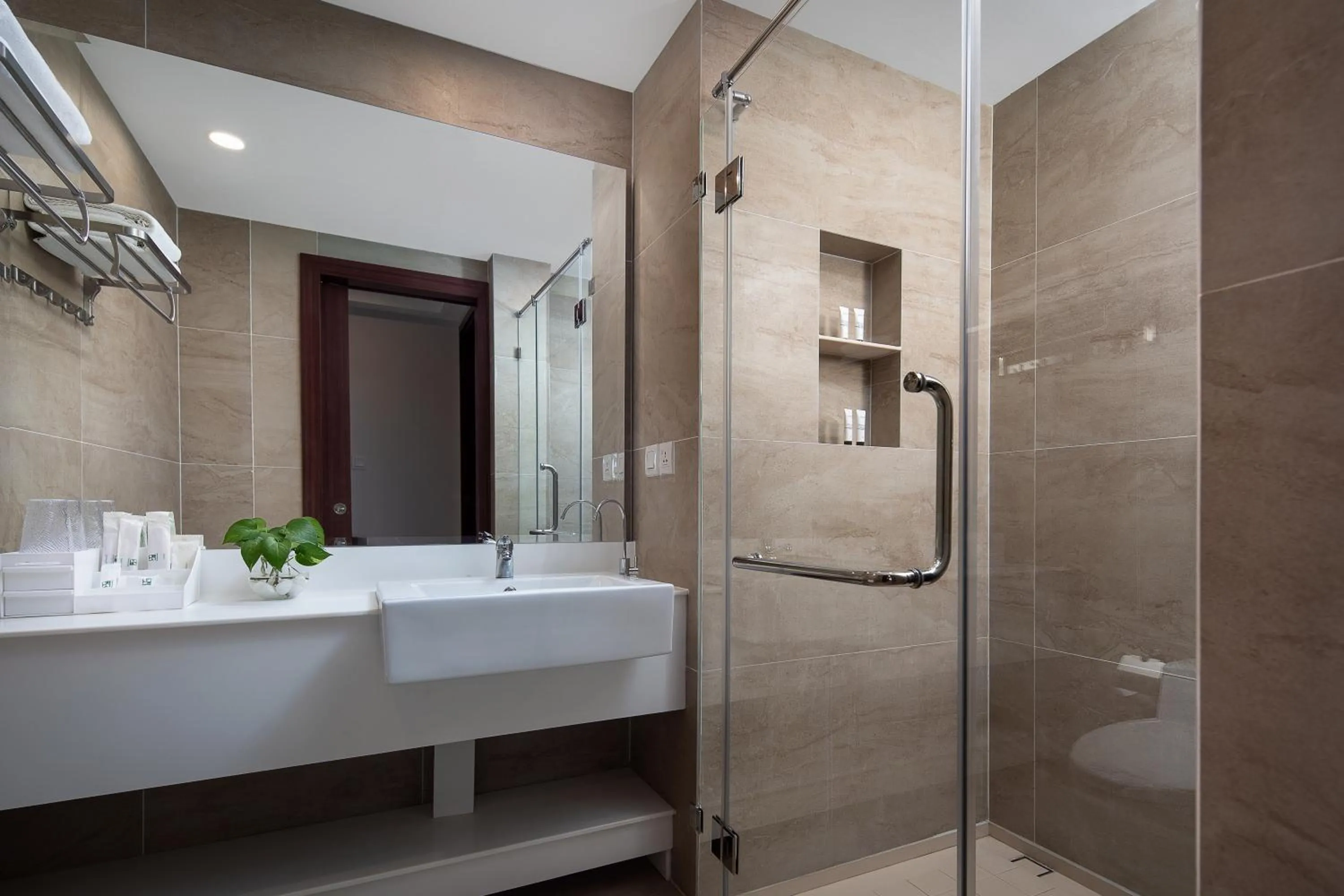 Shower in Angkor Mansion & Residence