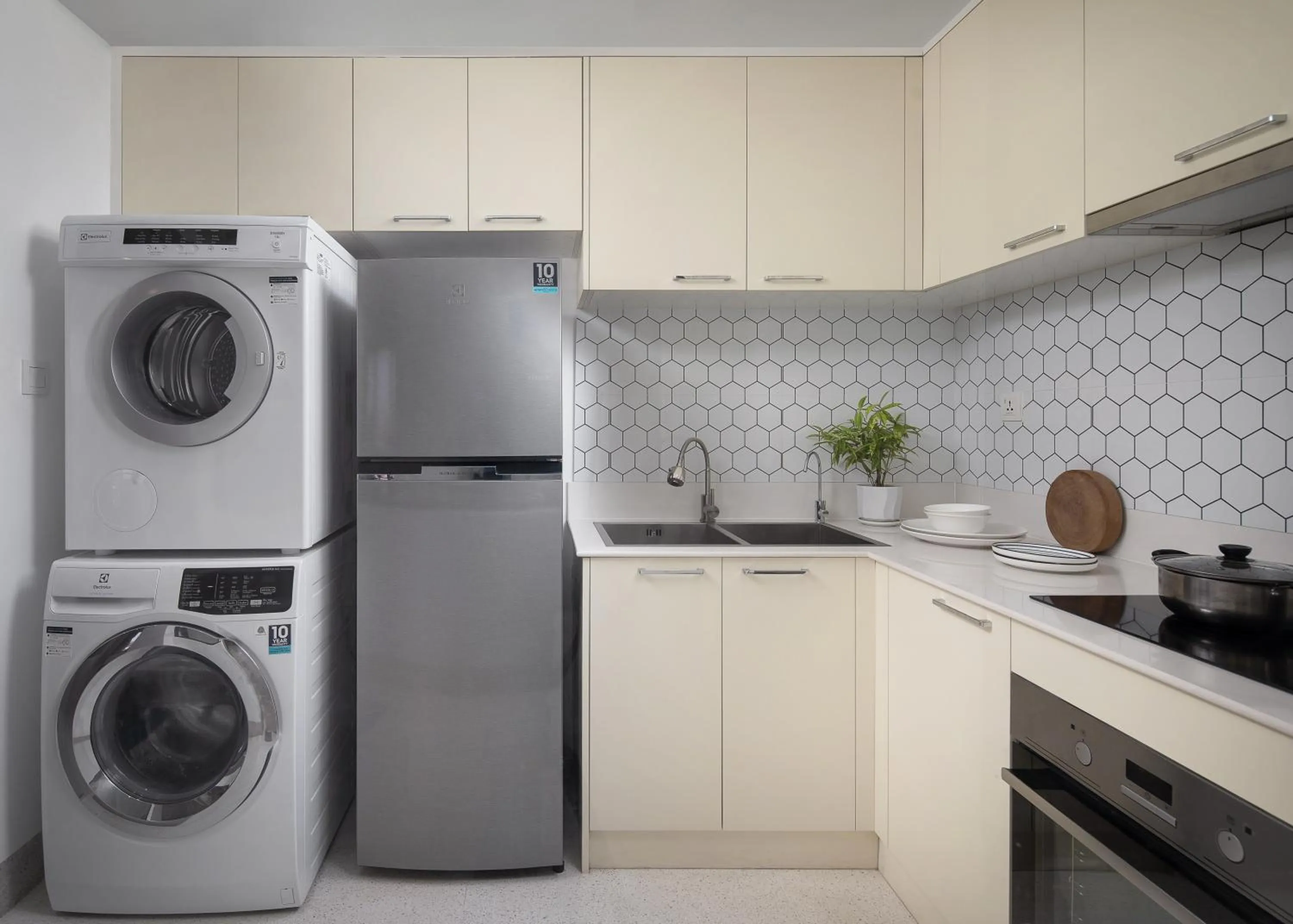 Kitchen or kitchenette in Angkor Mansion & Residence