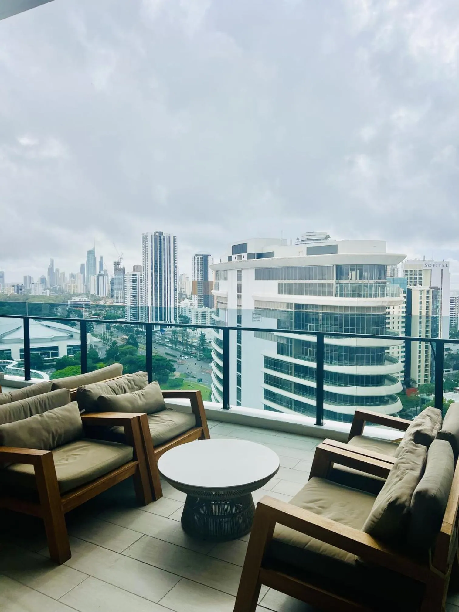 La Jolla Holiday Broadbeach