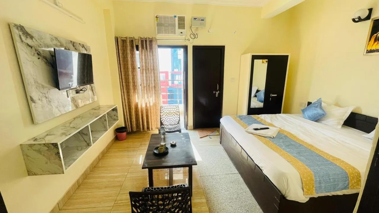 air conditioner, Bed in The Gange Hill By Green Bird Hospitality