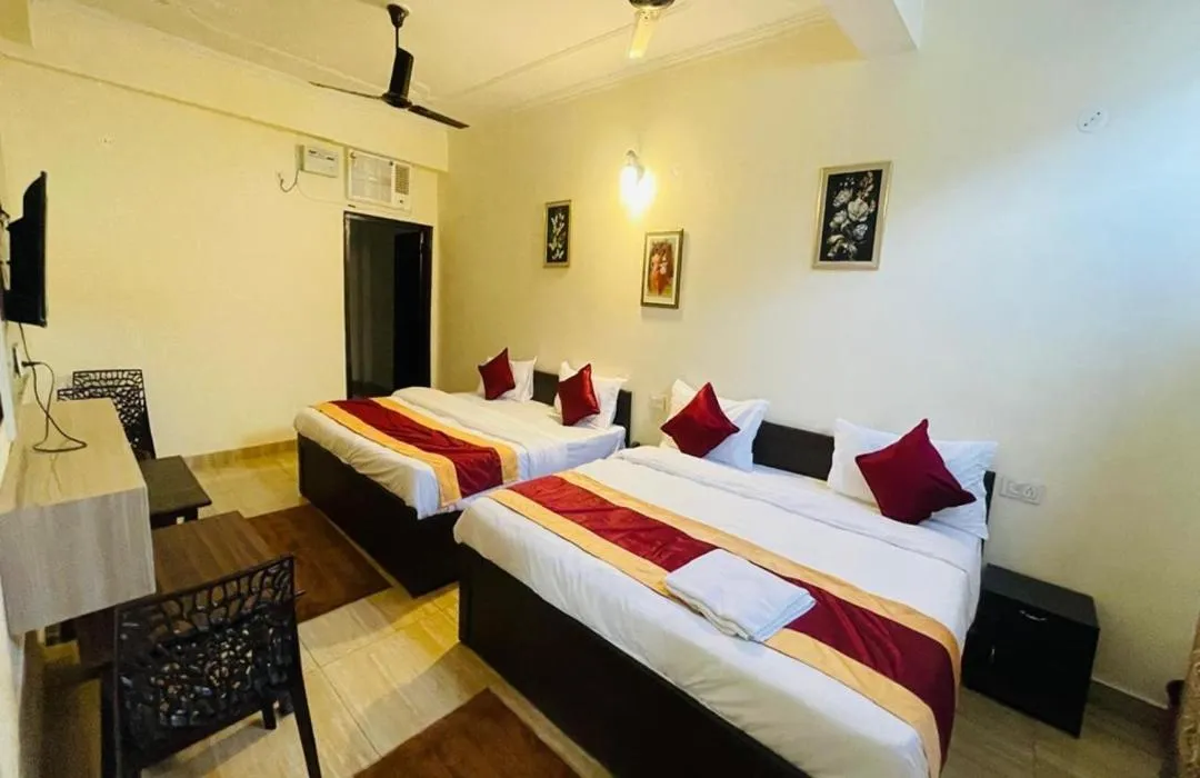 air conditioner, Bed in The Gange Hill By Green Bird Hospitality