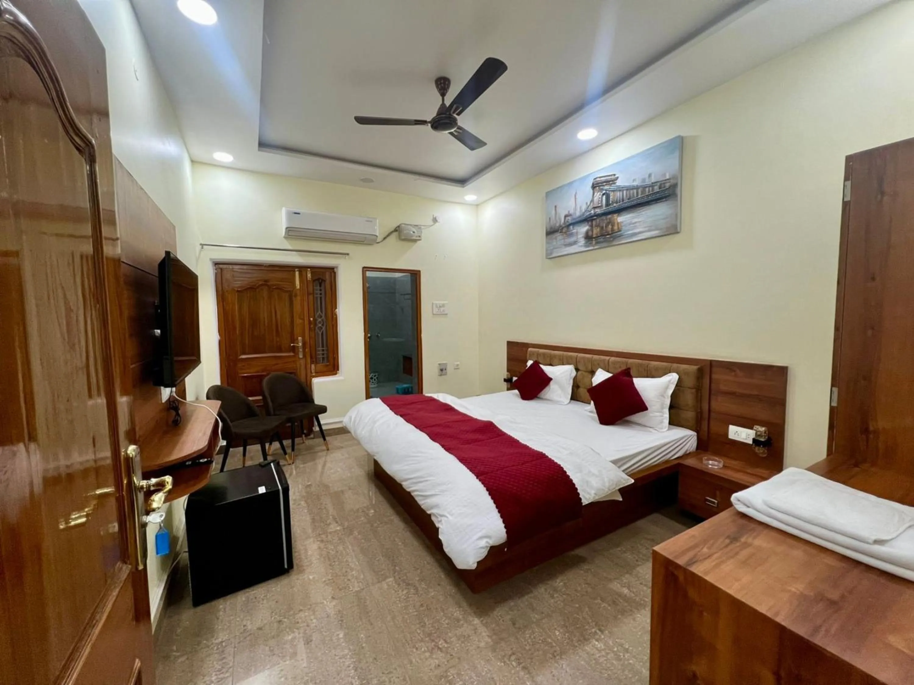 Bed in Om Kashi Villa