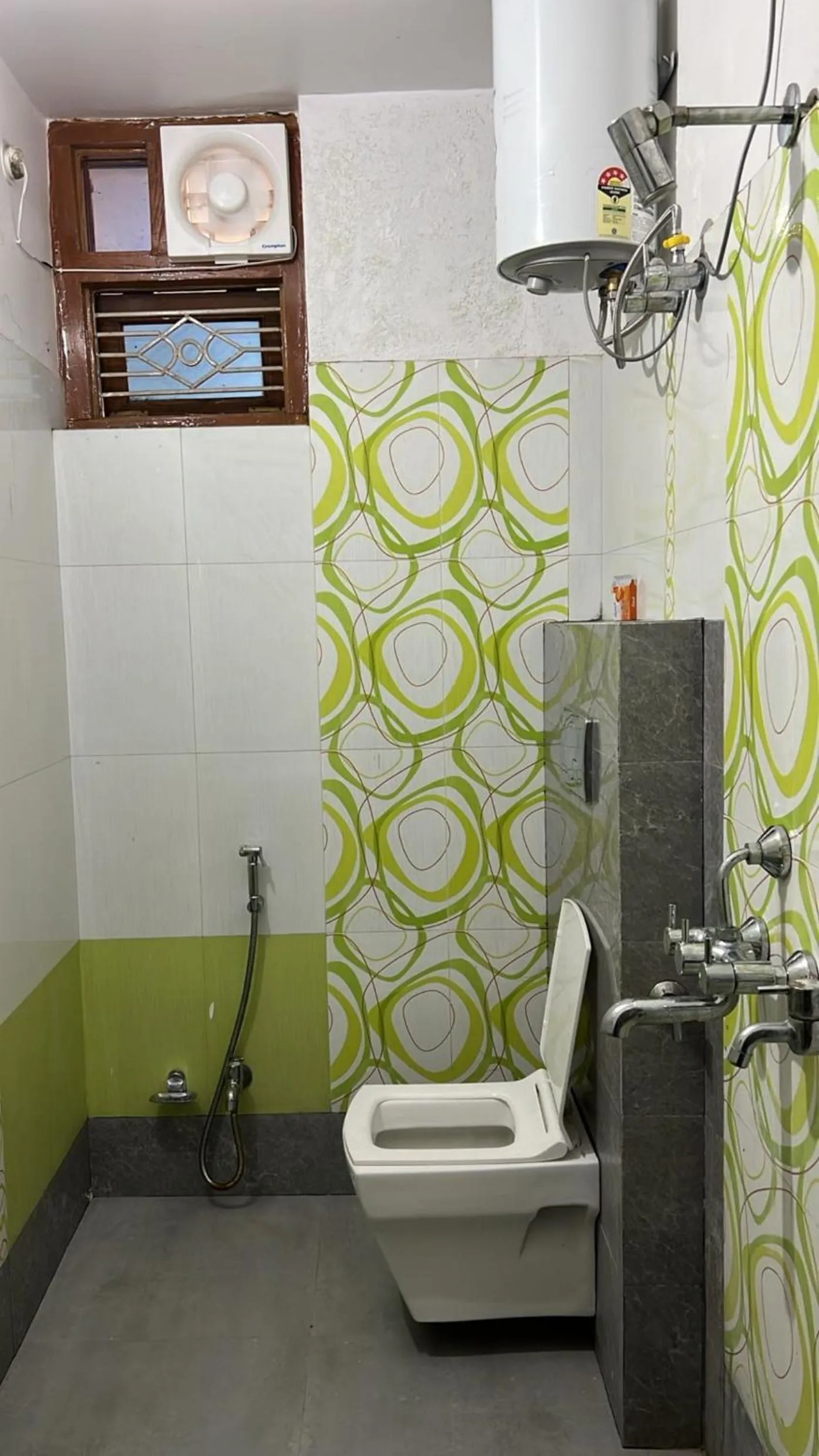Shower in Om Kashi Villa