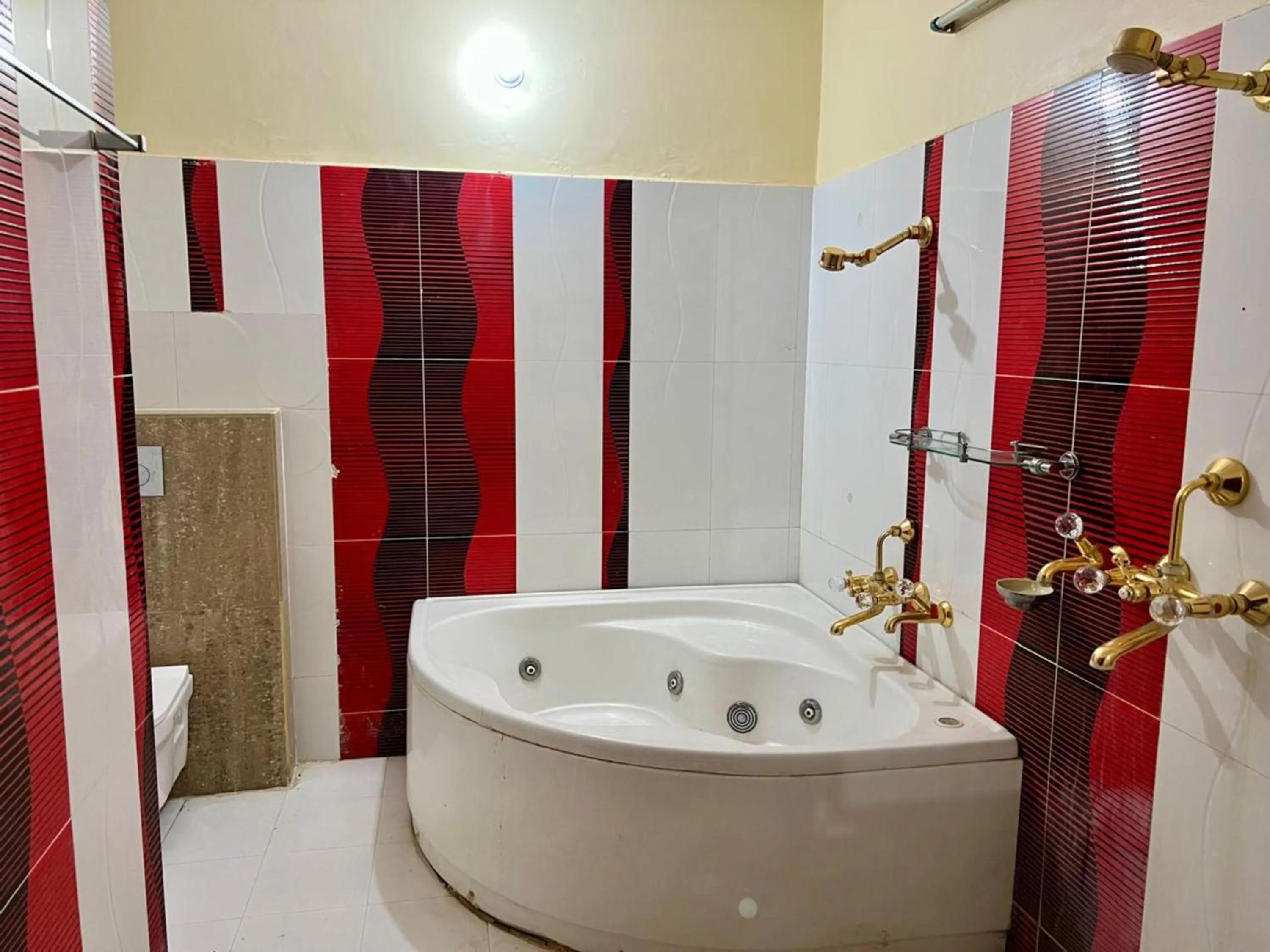 Shower in Om Kashi Villa