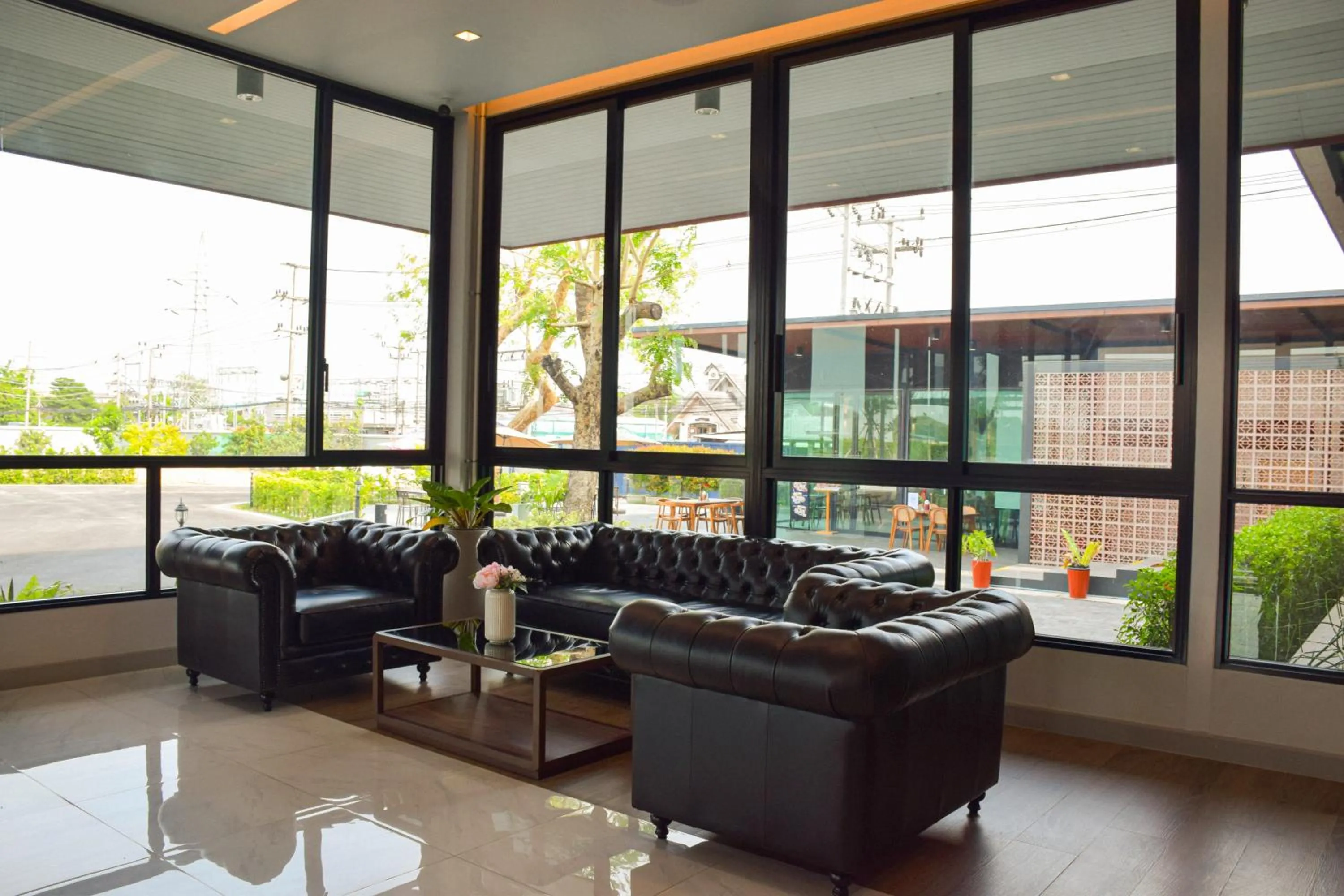 Lobby or reception in The Horizon Groove Hotel