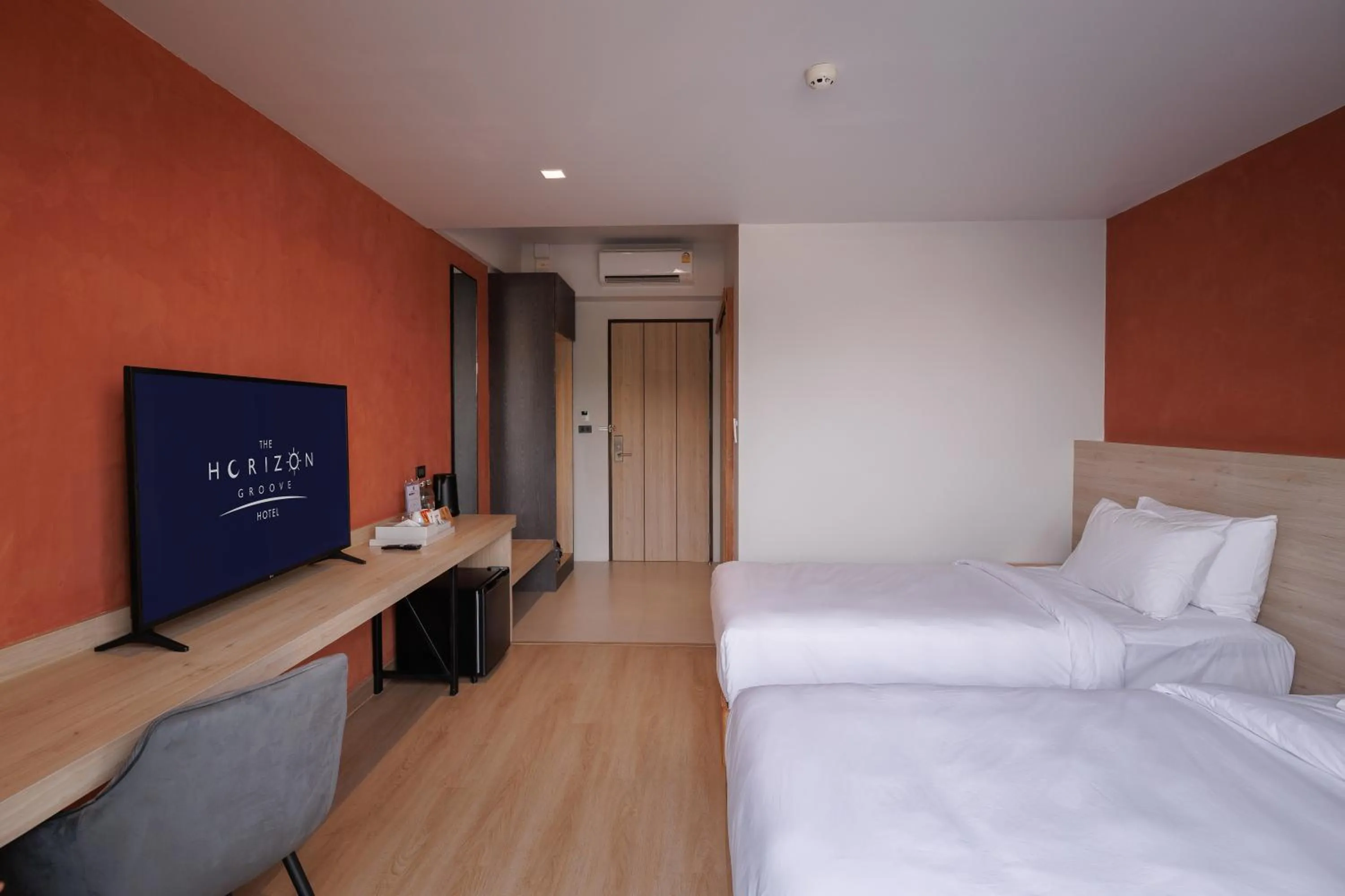 Bed in The Horizon Groove Hotel