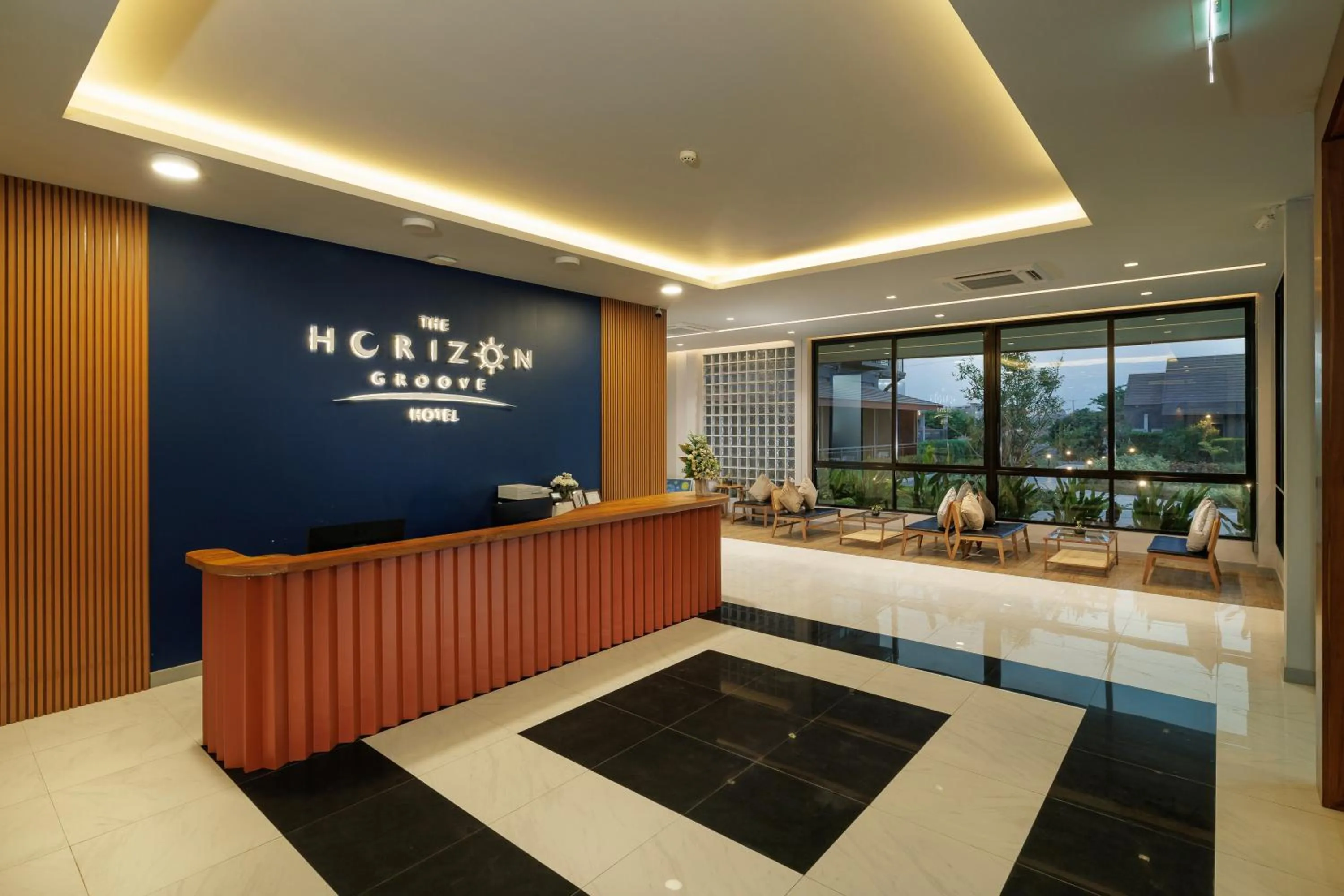 Lobby or reception in The Horizon Groove Hotel