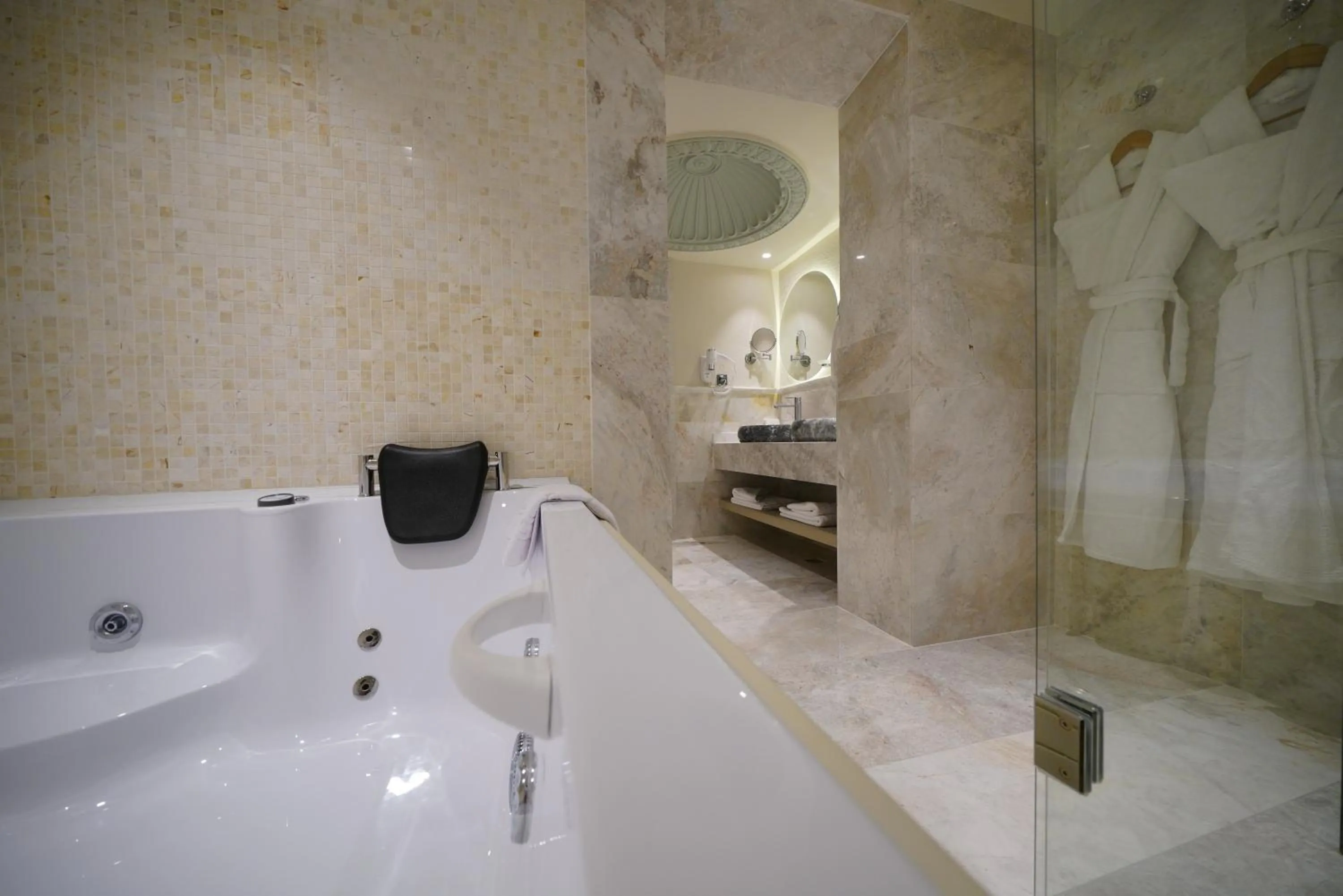 Shower in Zemi Hotel Cappadocia