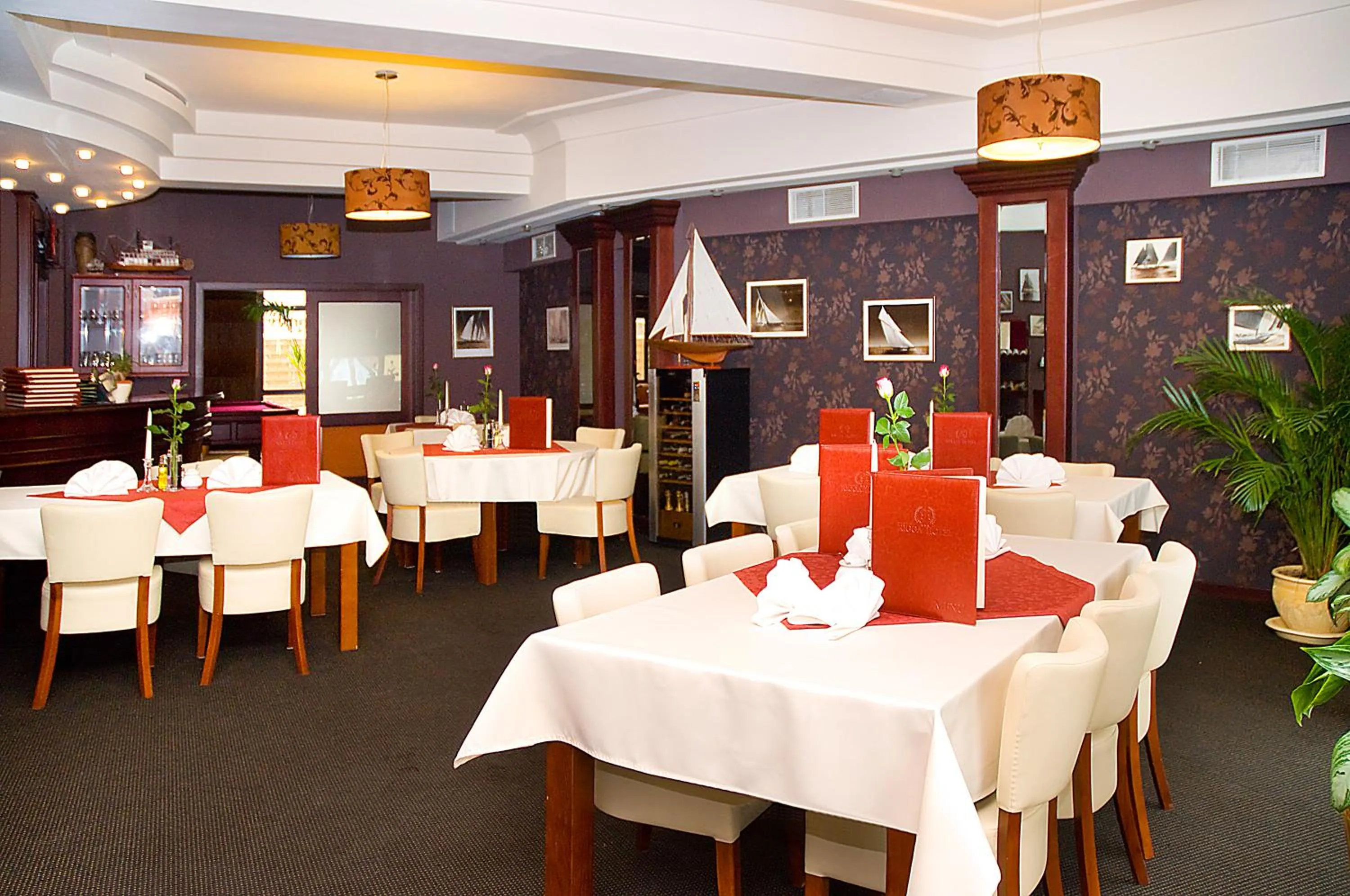 Restaurant/places to eat in Hotel Rigga