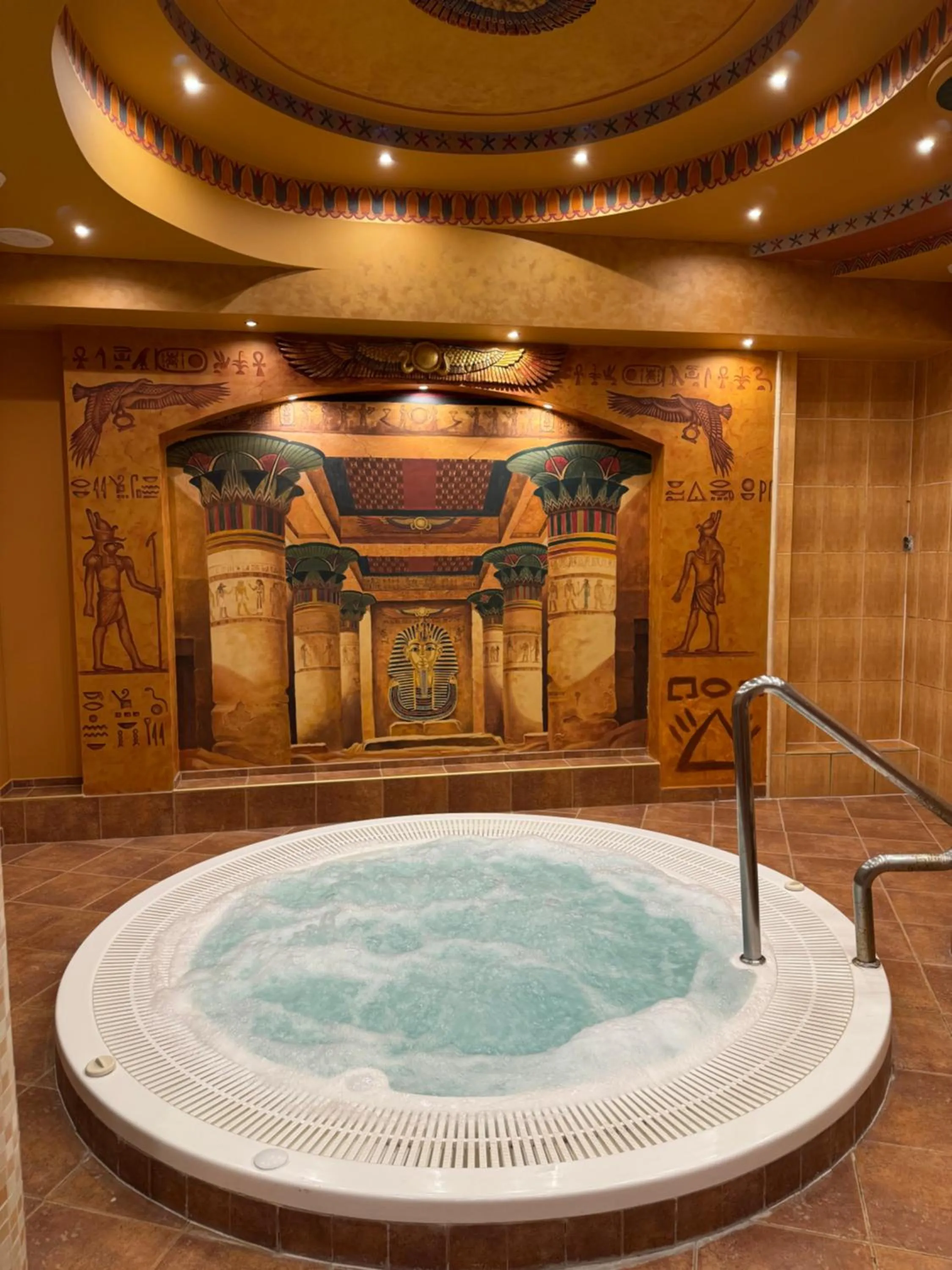 Hot Tub in Hotel Rigga