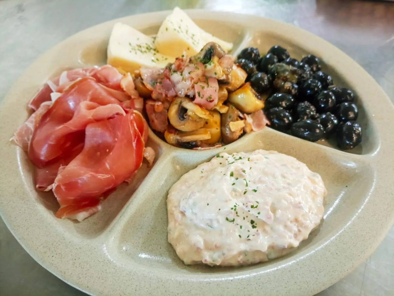 Food and drinks in Hotel Fortaleza de Almeida by ASITE Hotels