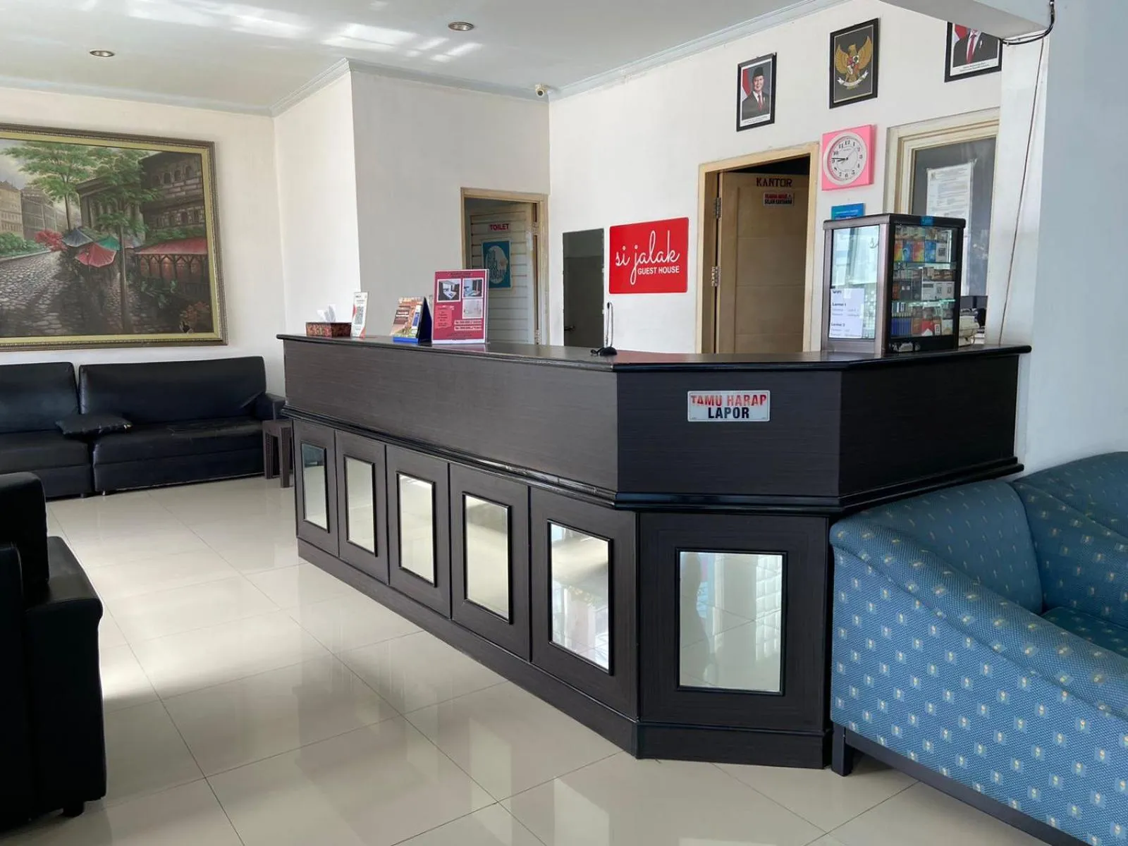 Lobby or reception in Si Jalak Guest House By ARBA