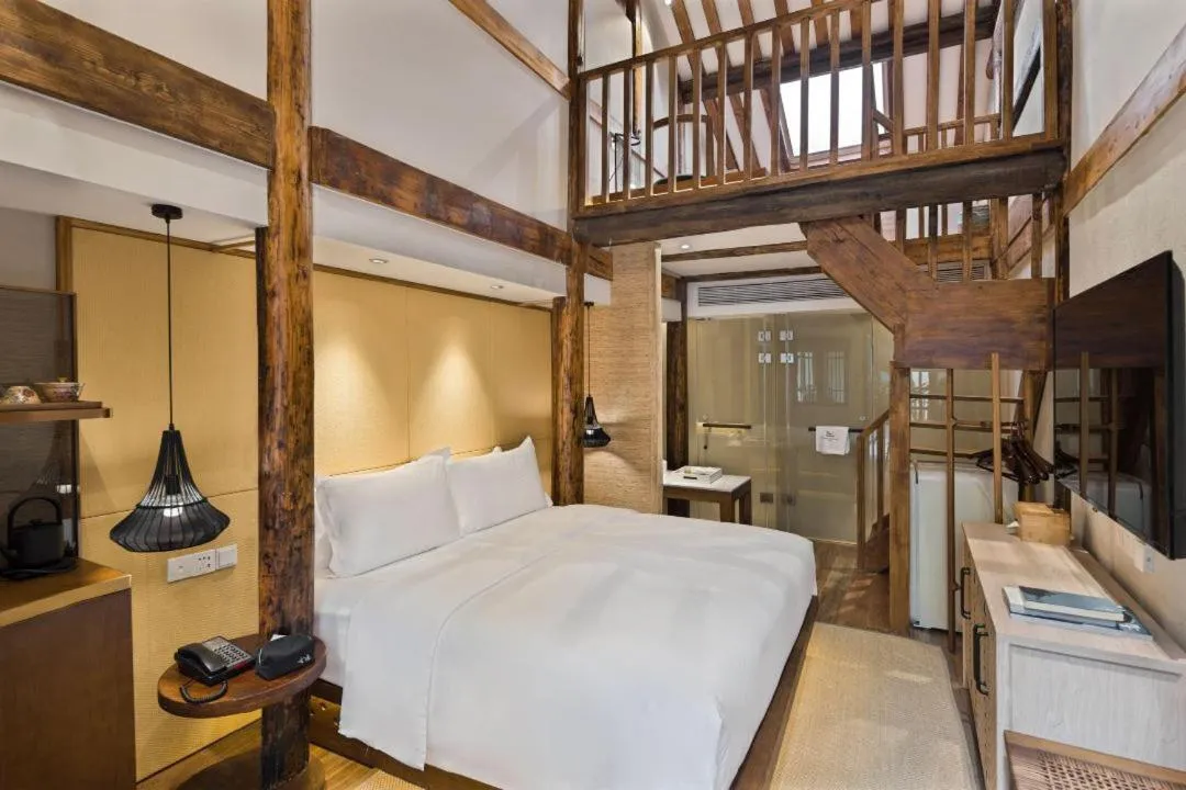 Bed in Ancient Charm Inn Chengdu