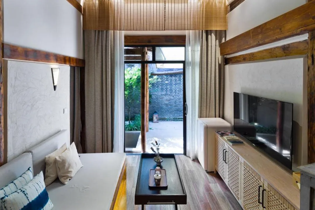 Bed in Ancient Charm Inn Chengdu