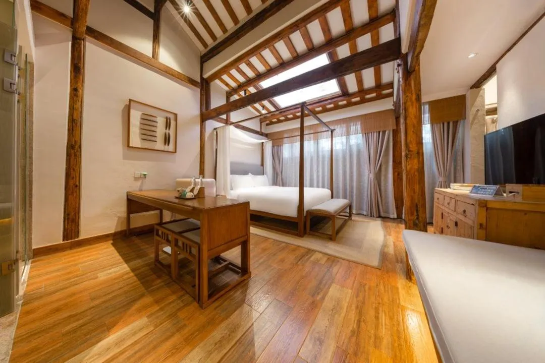 Bed in Ancient Charm Inn Chengdu