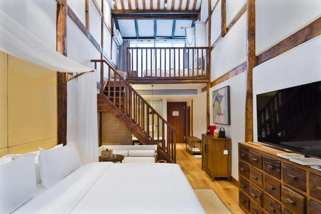 Bed in Ancient Charm Inn Chengdu