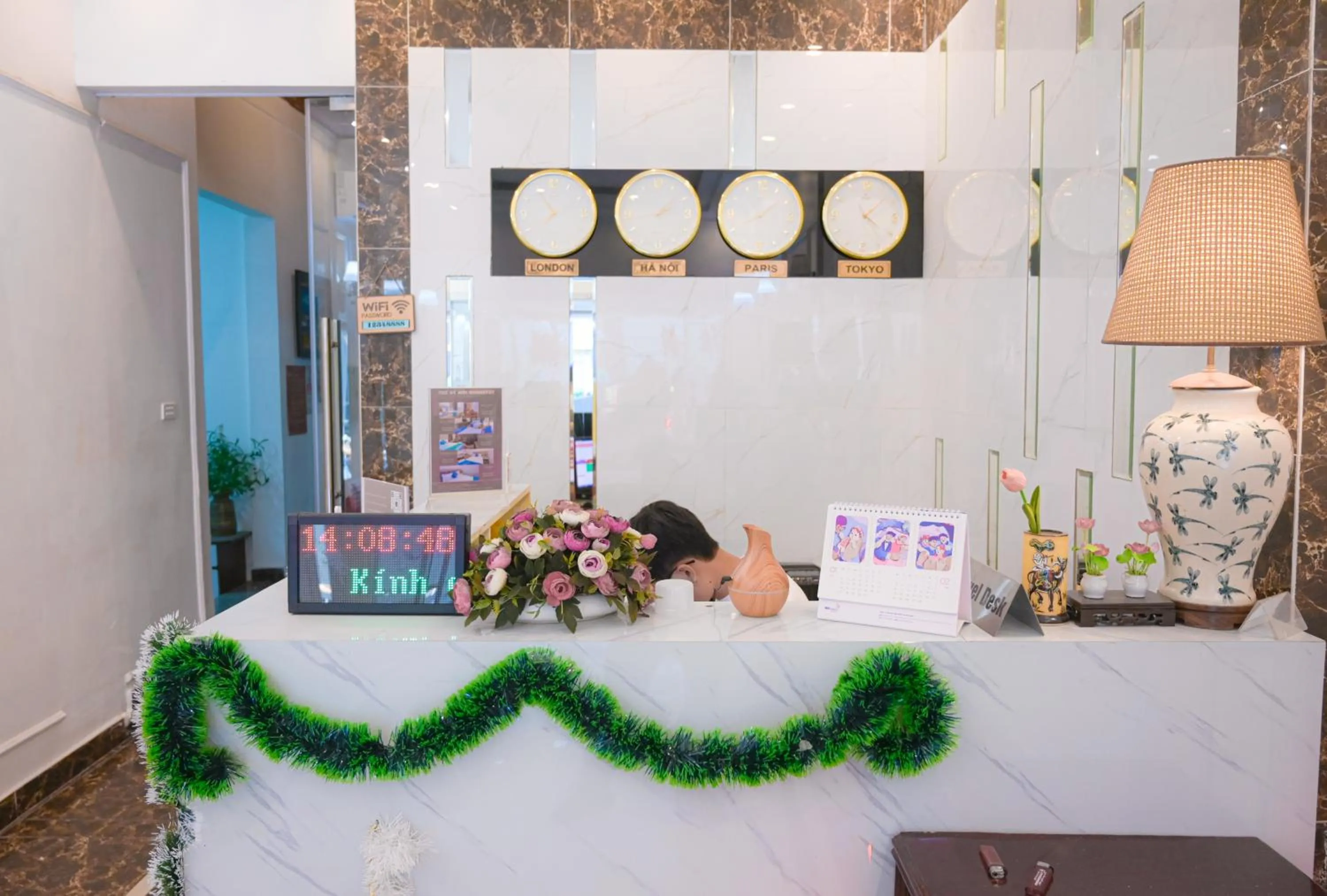 Lobby or reception in Khách sạn Thế Kỷ Mới