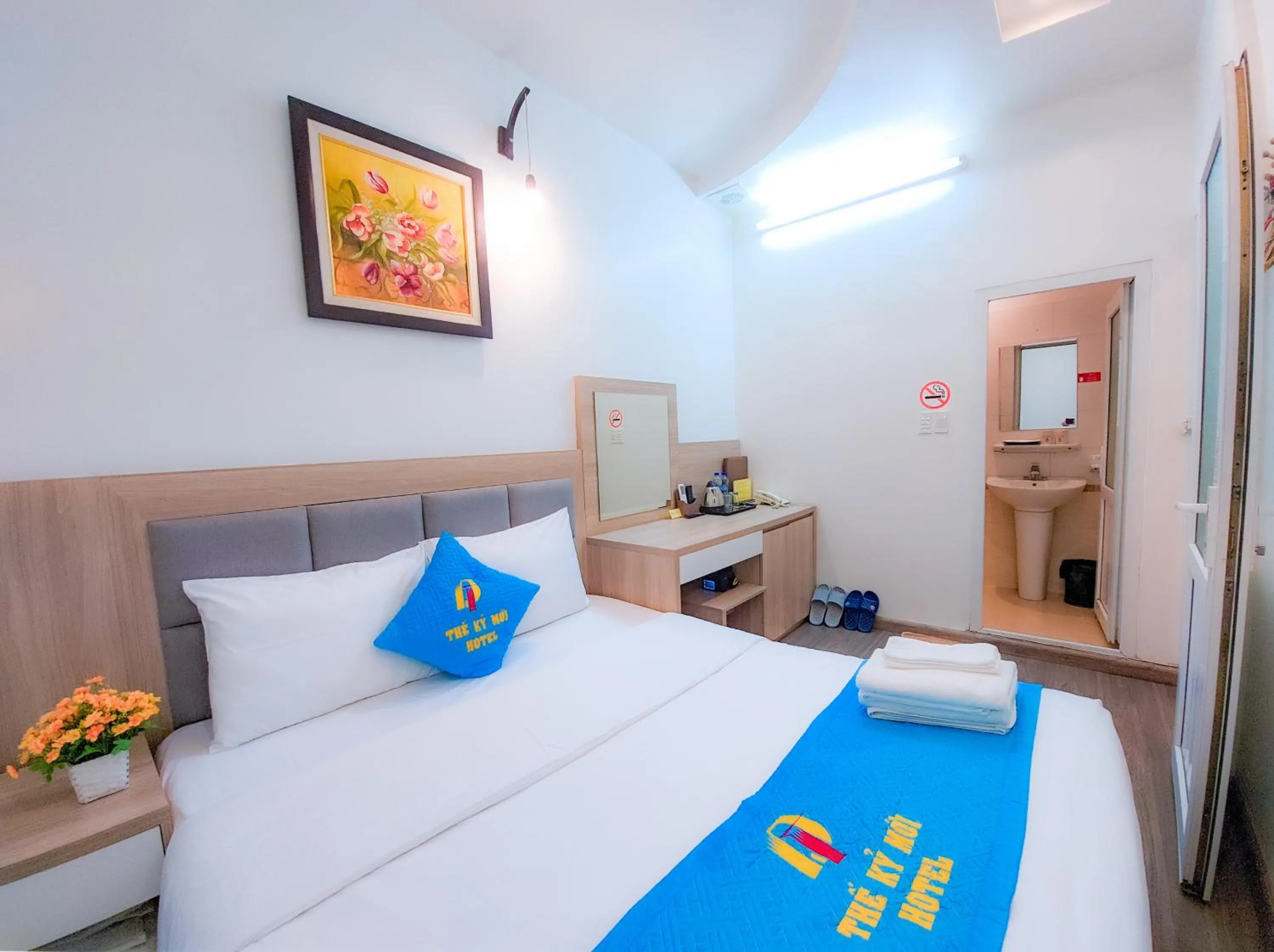 Bed in Khách sạn Thế Kỷ Mới