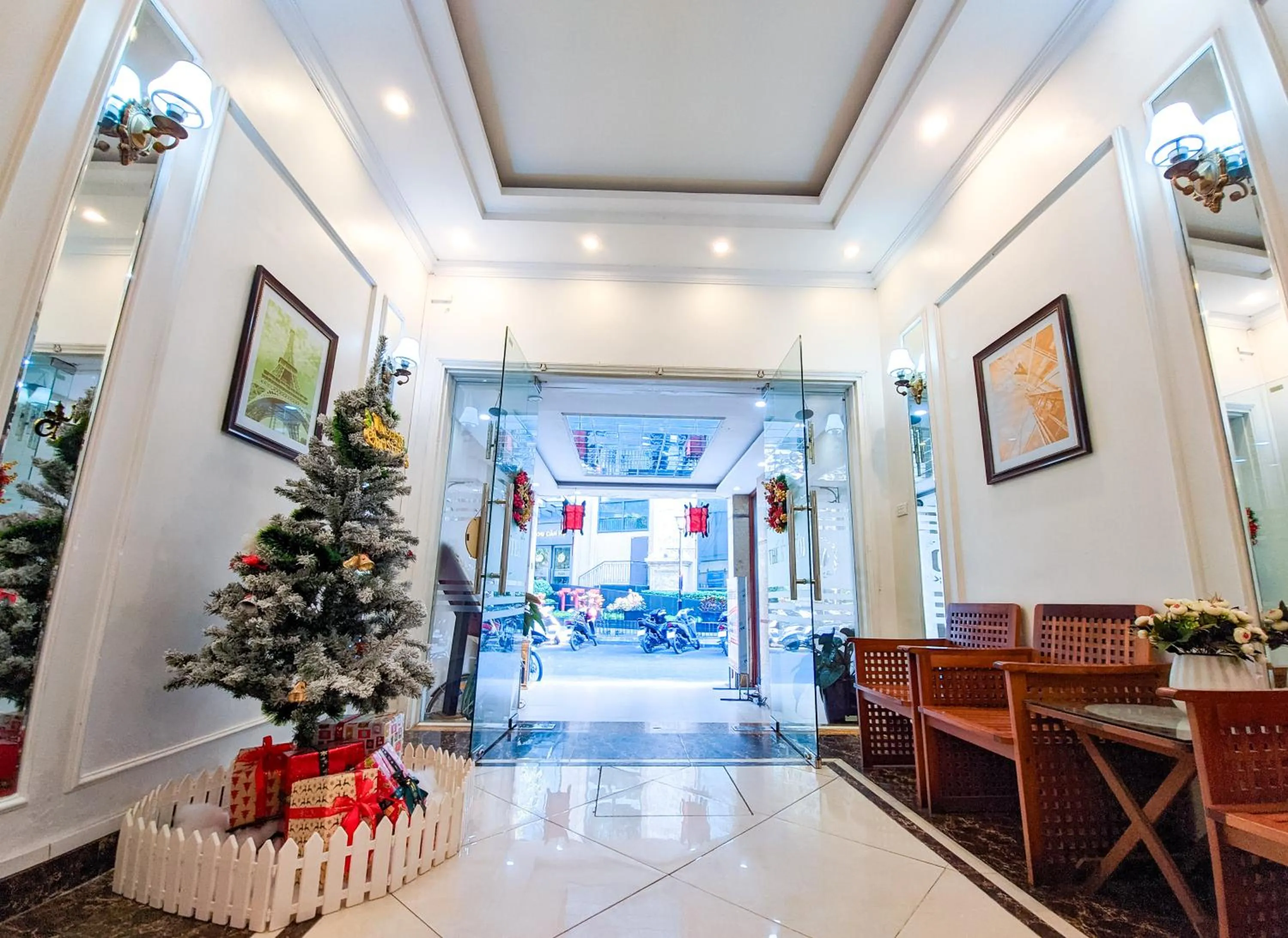 Lobby or reception in Khách sạn Thế Kỷ Mới