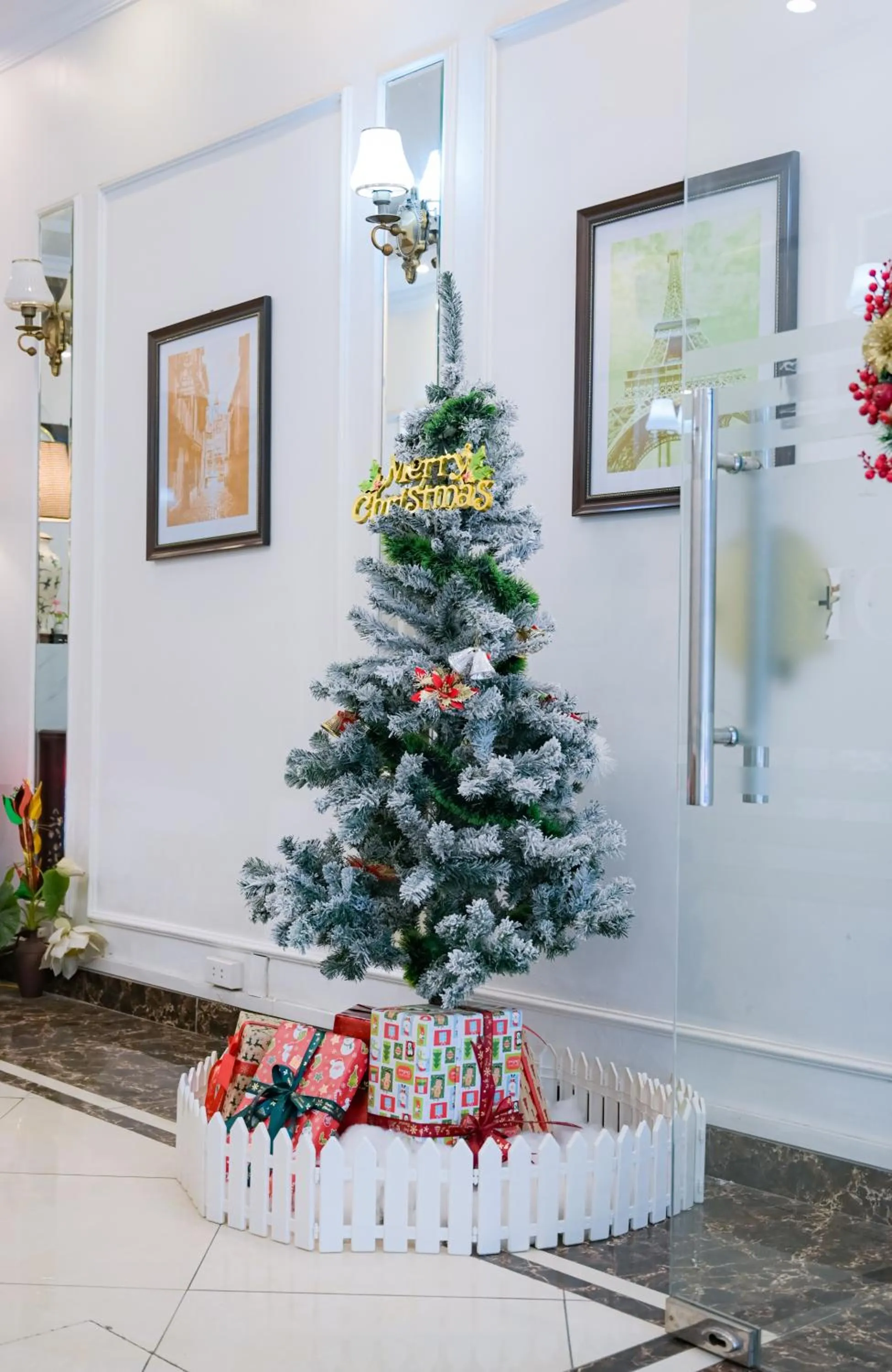 Lobby or reception in Khách sạn Thế Kỷ Mới