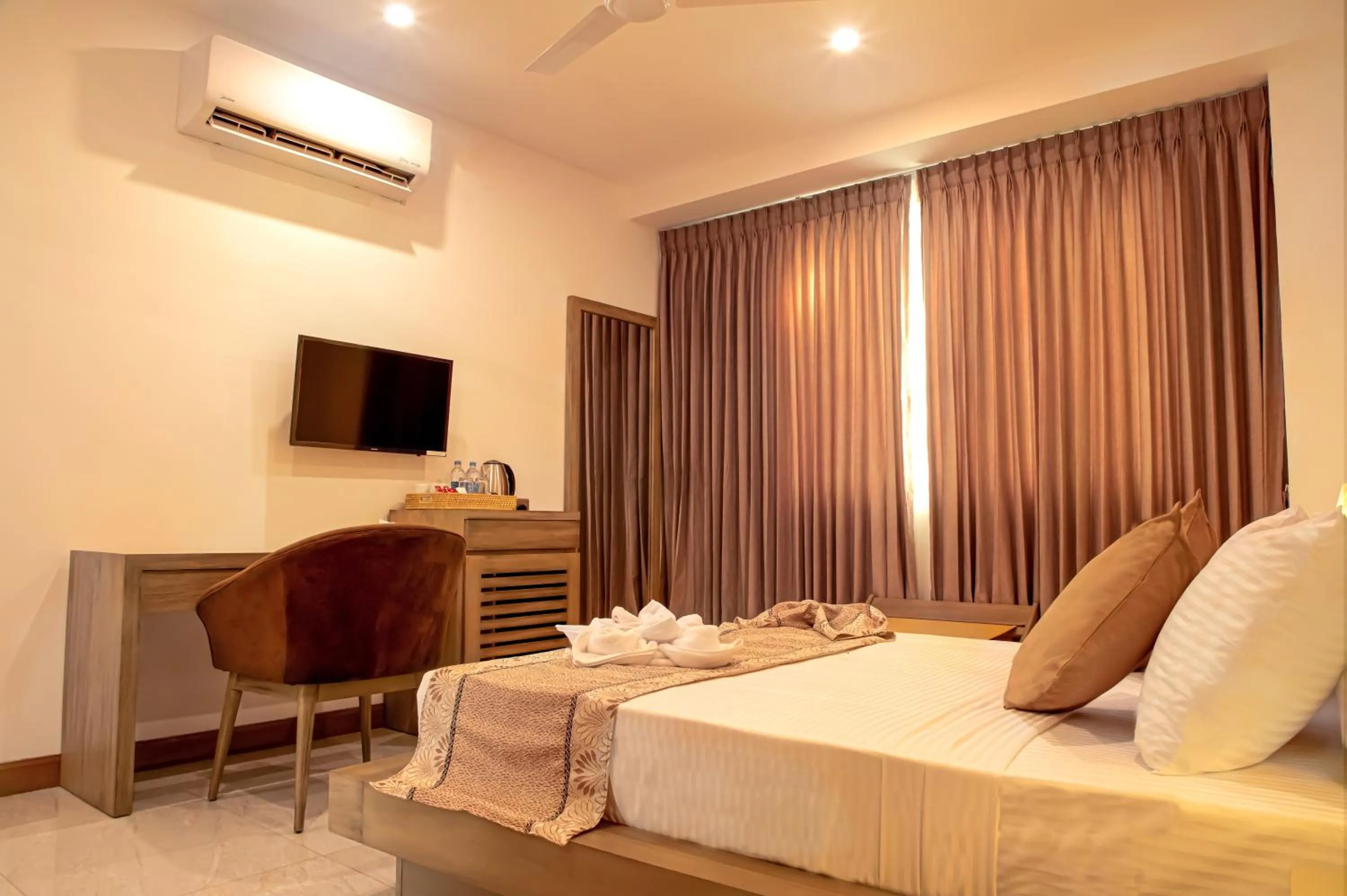 Bedroom, Bed in Ravo Hotel