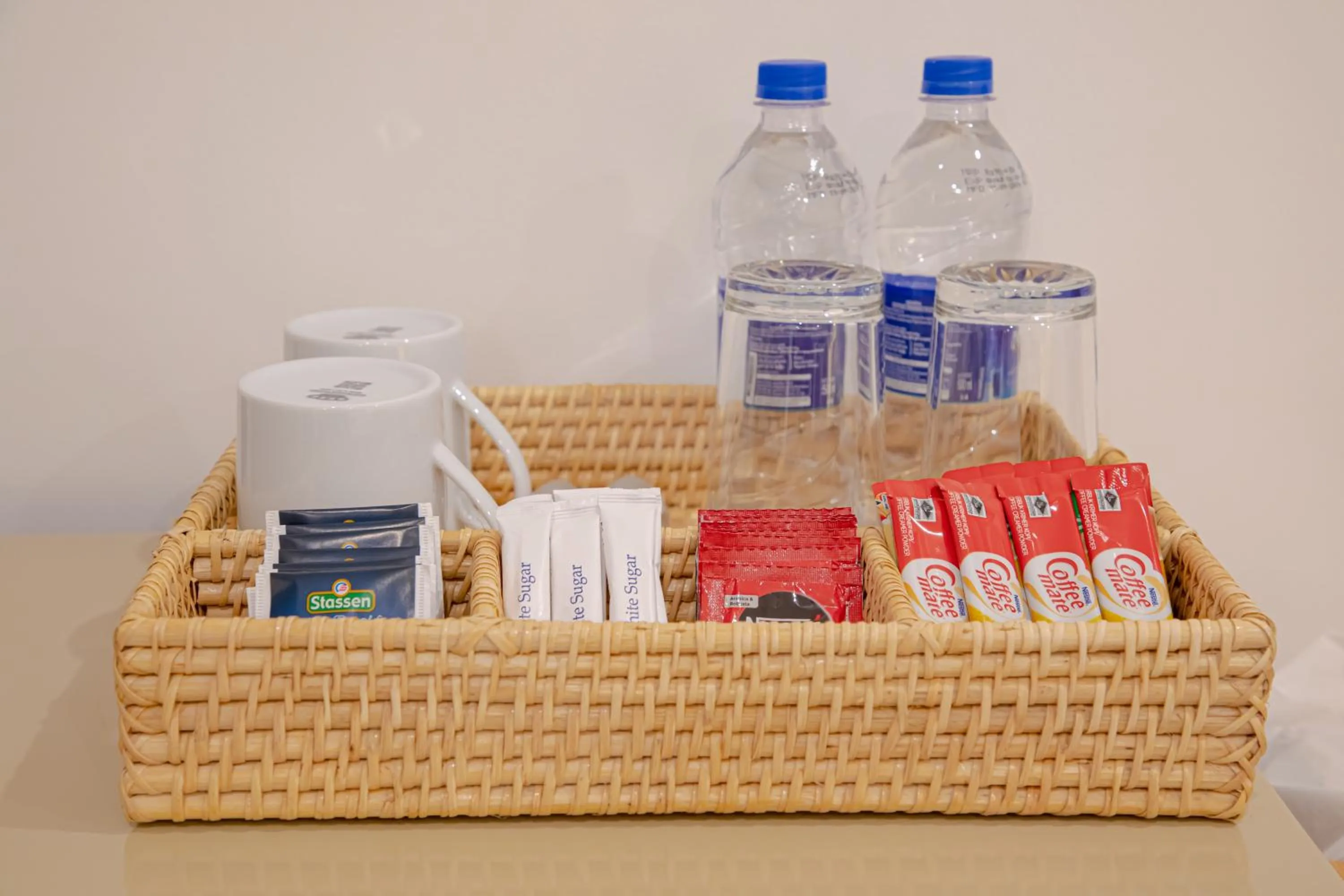 Coffee/tea facilities in Ravo Hotel