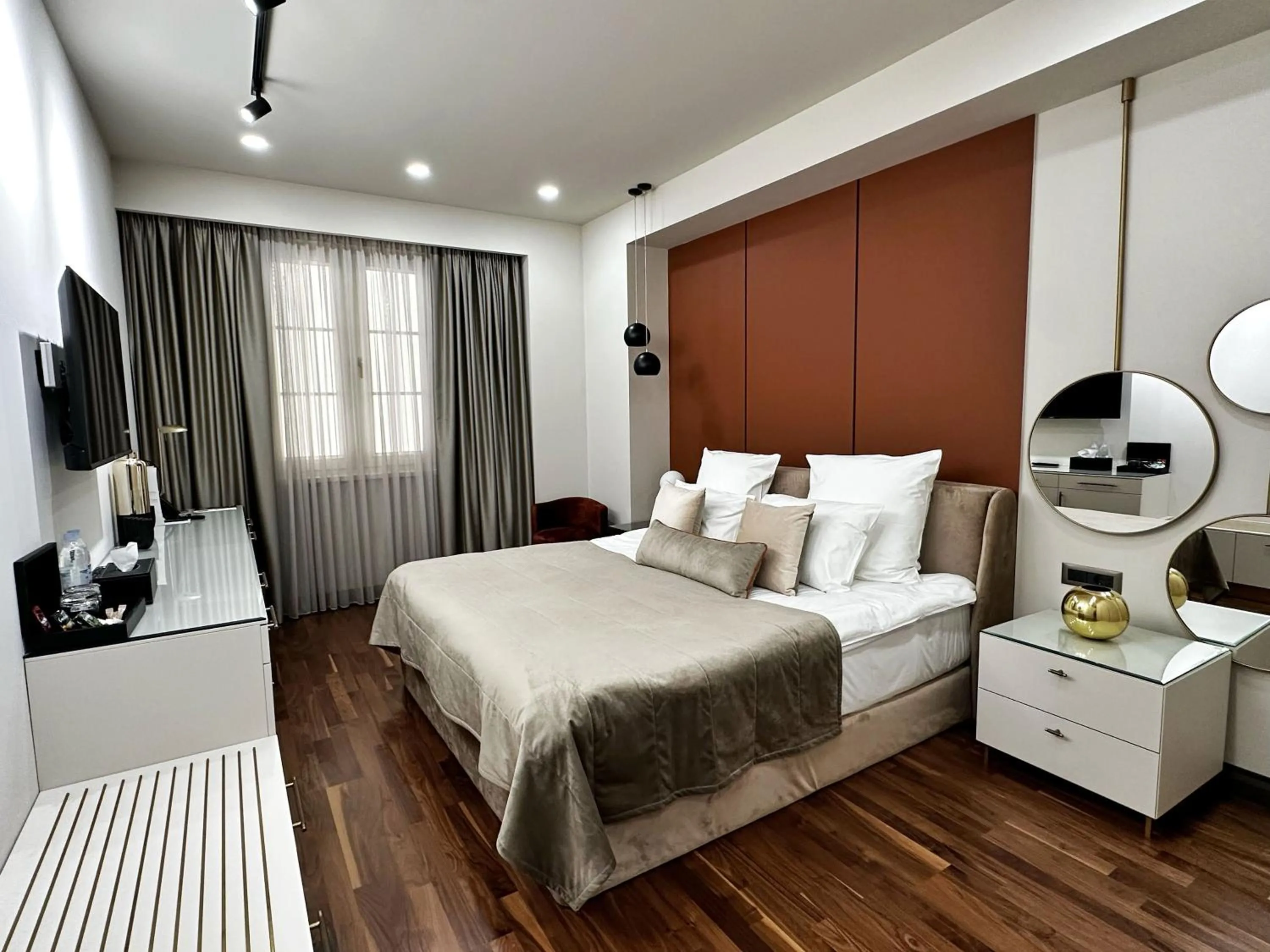 View (from property/room), Bed in HOTEL METROPOL Club House