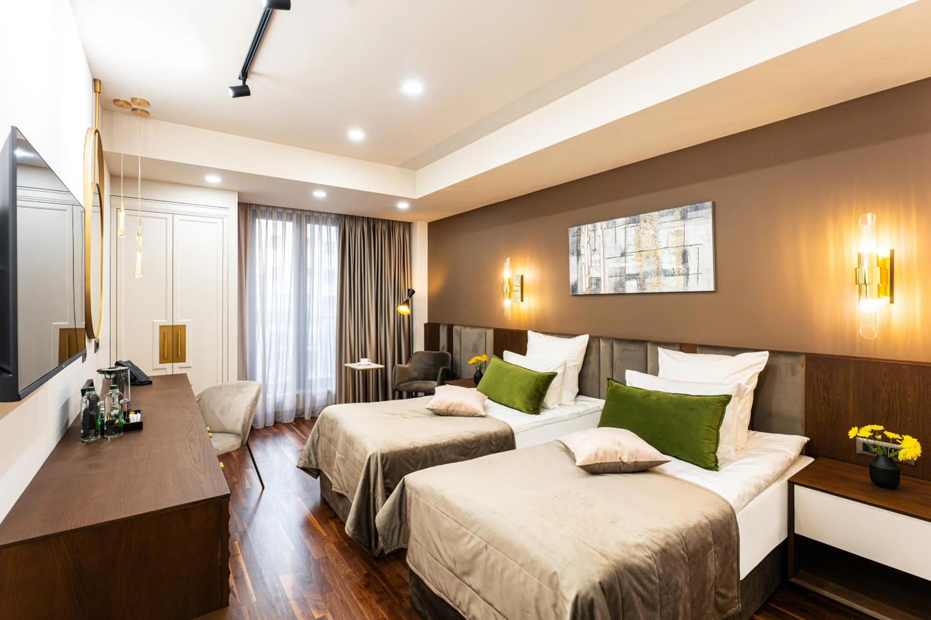 Bedroom, Bed in HOTEL METROPOL Club House