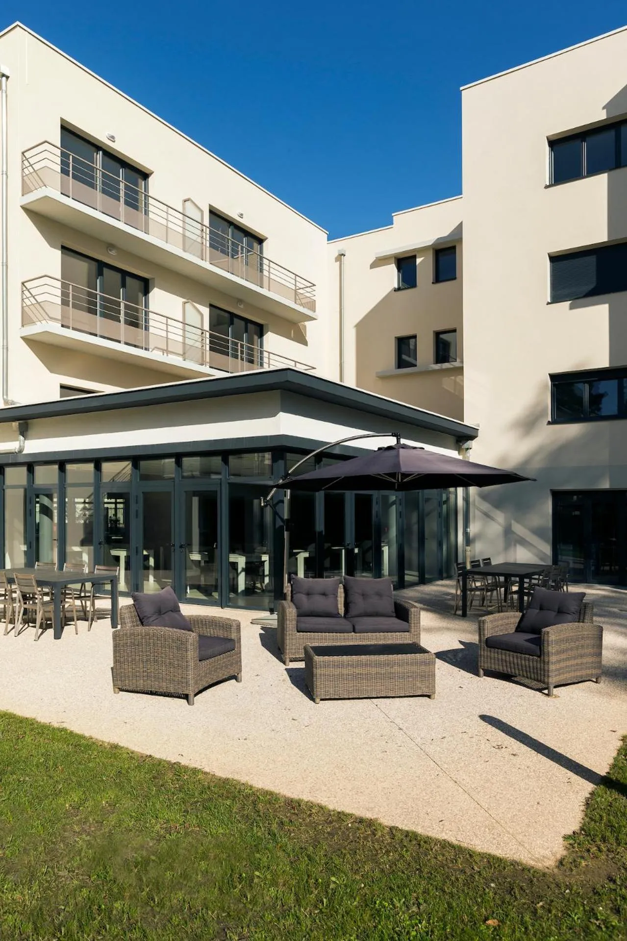 Patio in Zenao Appart'Hotel