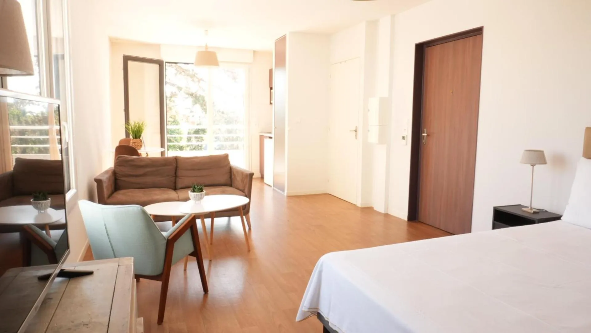 Bed in Zenao Nevers Renardats