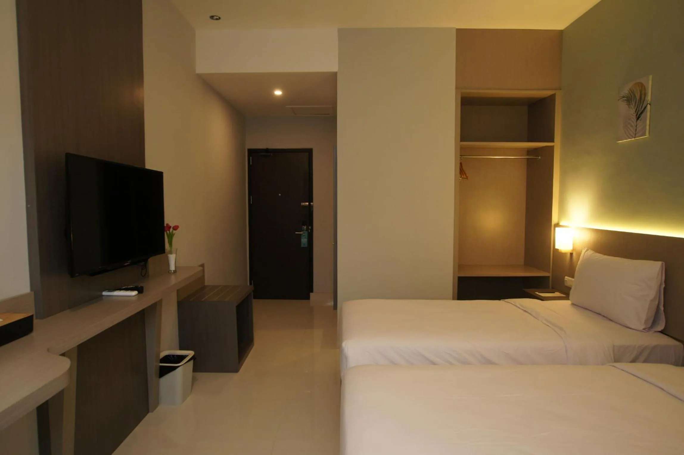 Bed in Hexton Hotel Lampung by Amazing