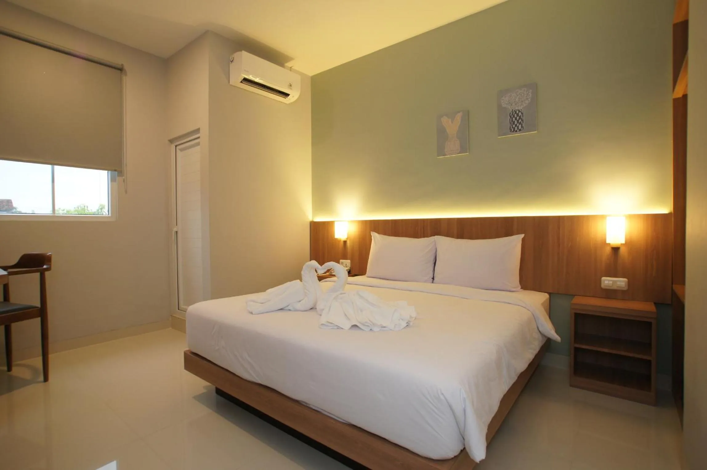 Bed in Hexton Hotel Lampung by Amazing