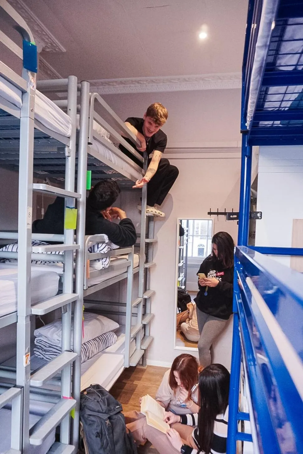 Bedroom in Prime Backpackers Angel