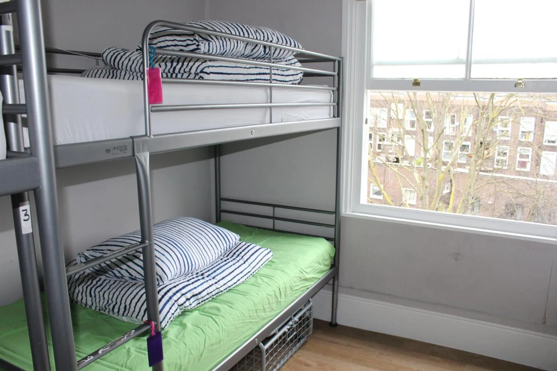 bunk bed, Bed in Prime Backpackers Angel