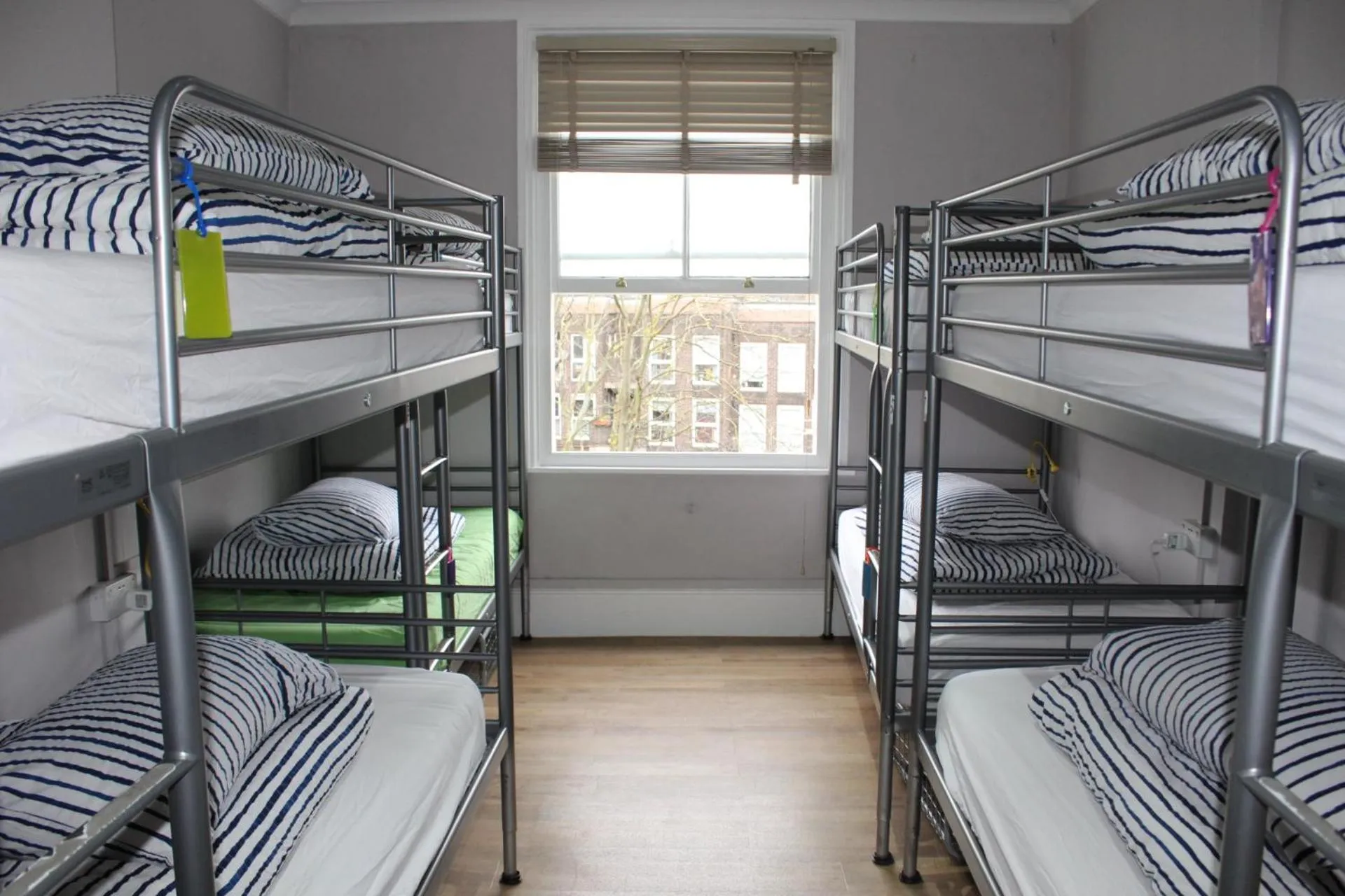 bunk bed, Bed in Prime Backpackers Angel