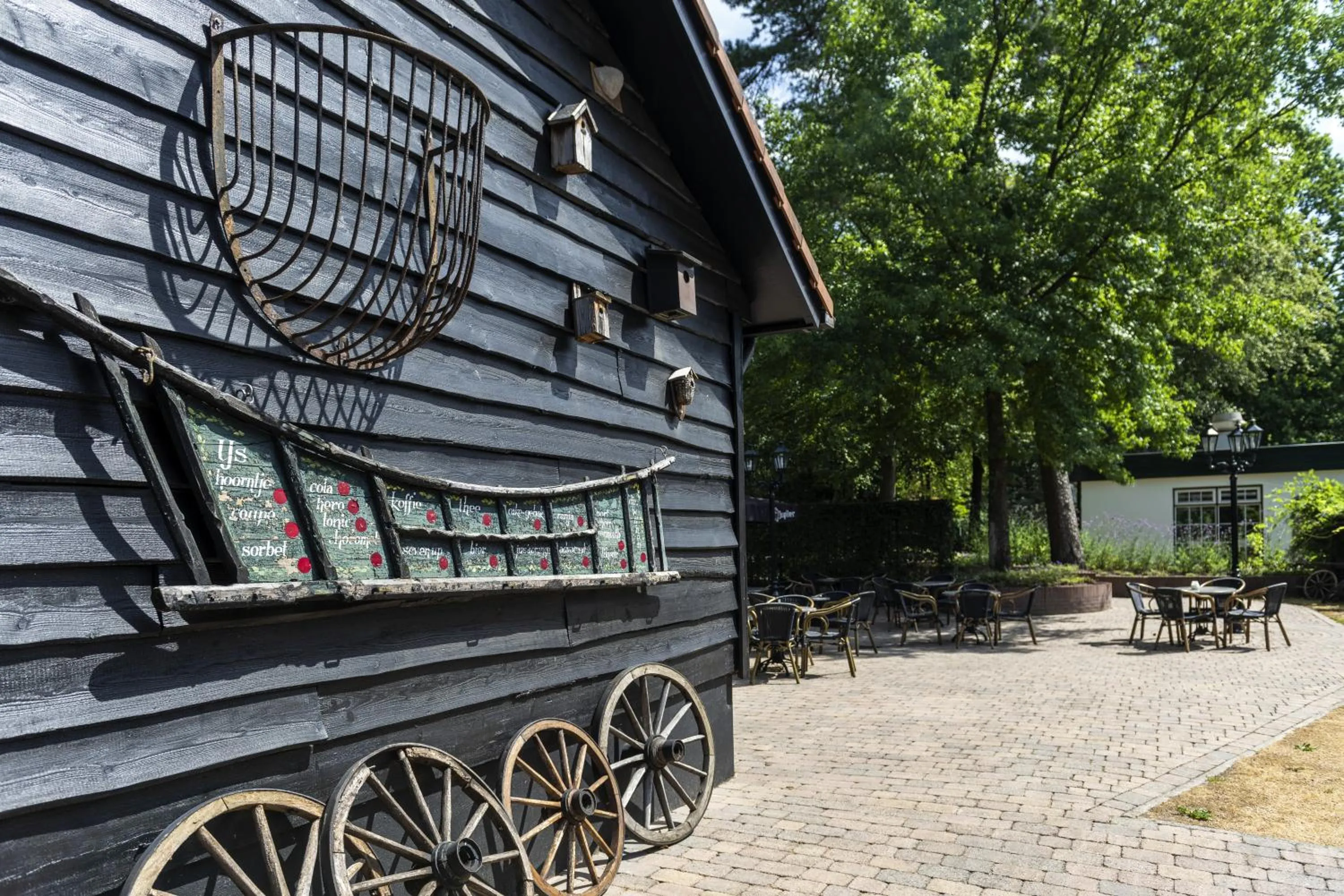 Decorative detail in Hotel de Hoeve van Nunspeet