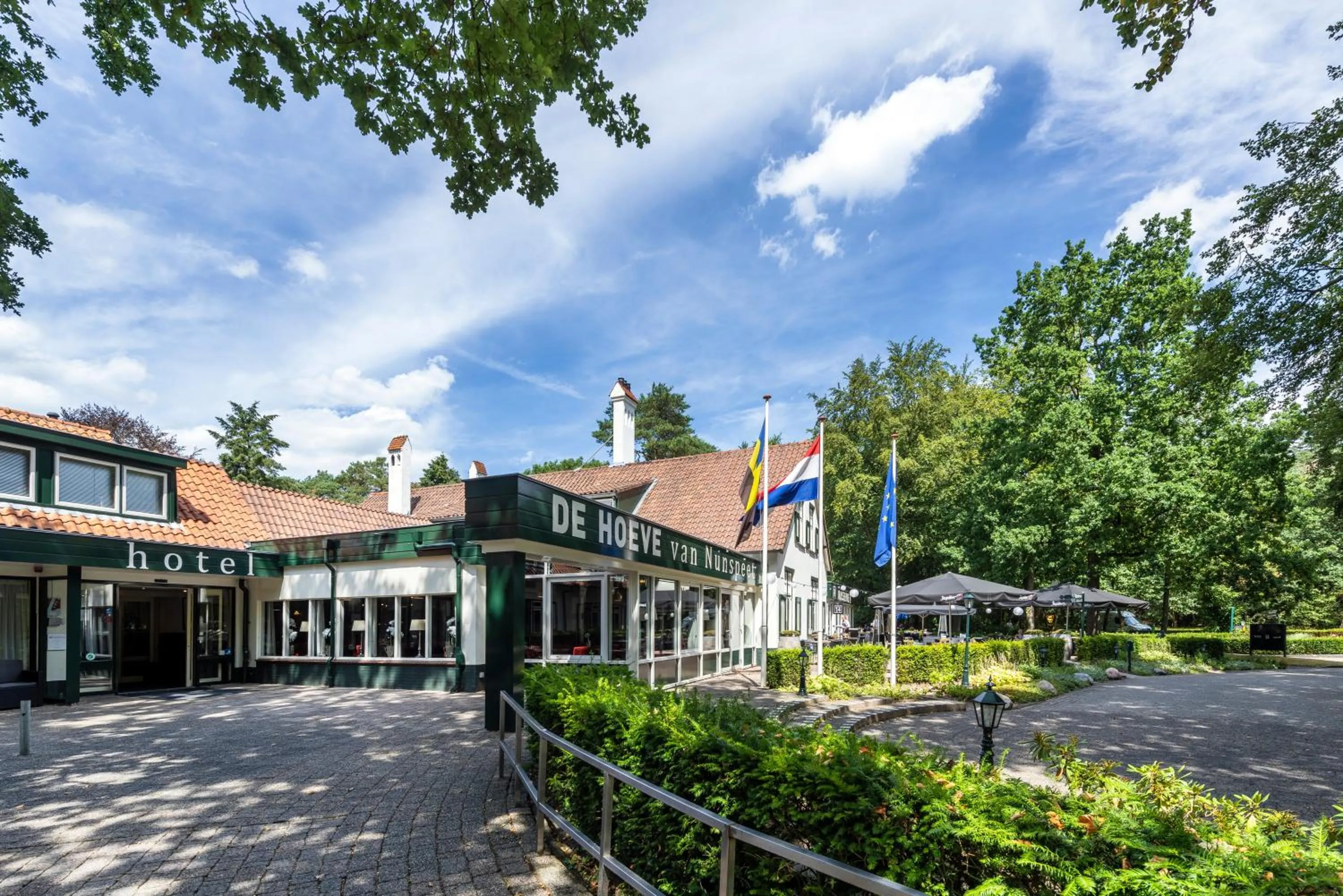 Property building in Hotel de Hoeve van Nunspeet