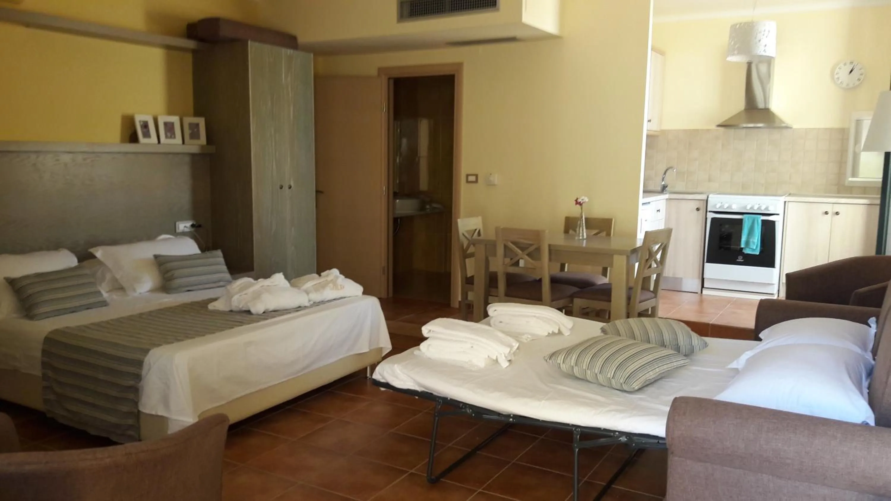 Toilet, Bed in Sivota Gold