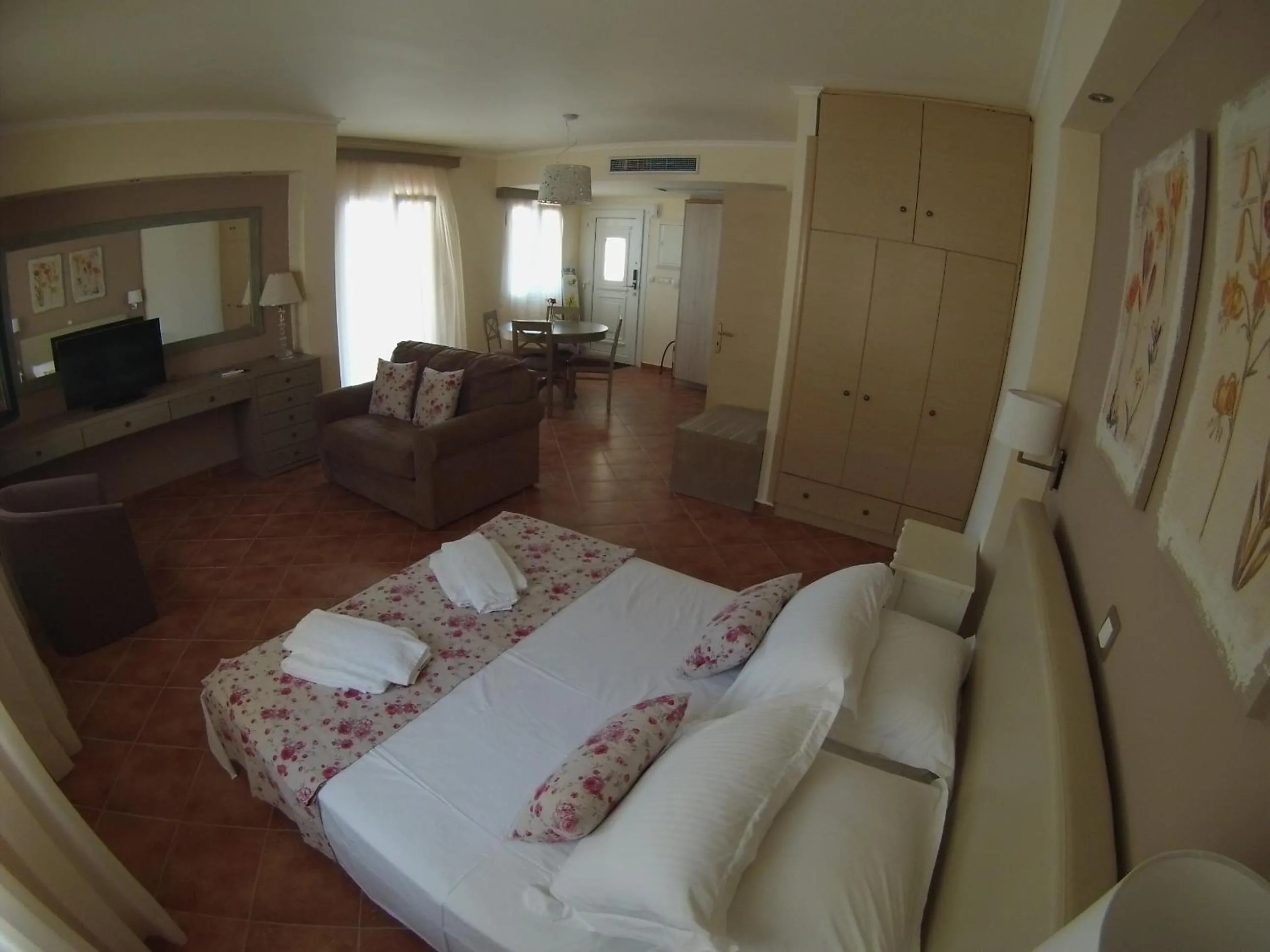 Toilet, Bed in Sivota Gold