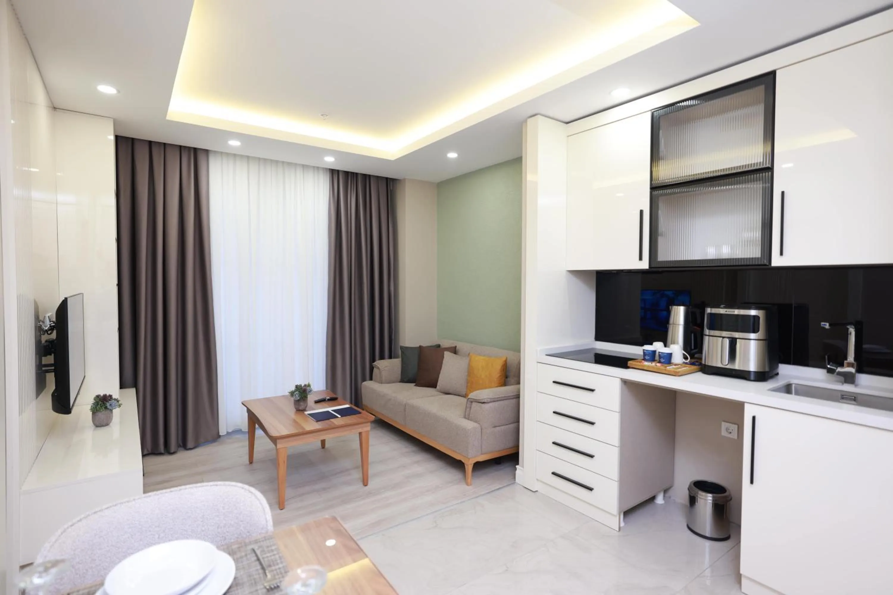 Kitchen or kitchenette in Anemon Diyarbakır Suit Hotel