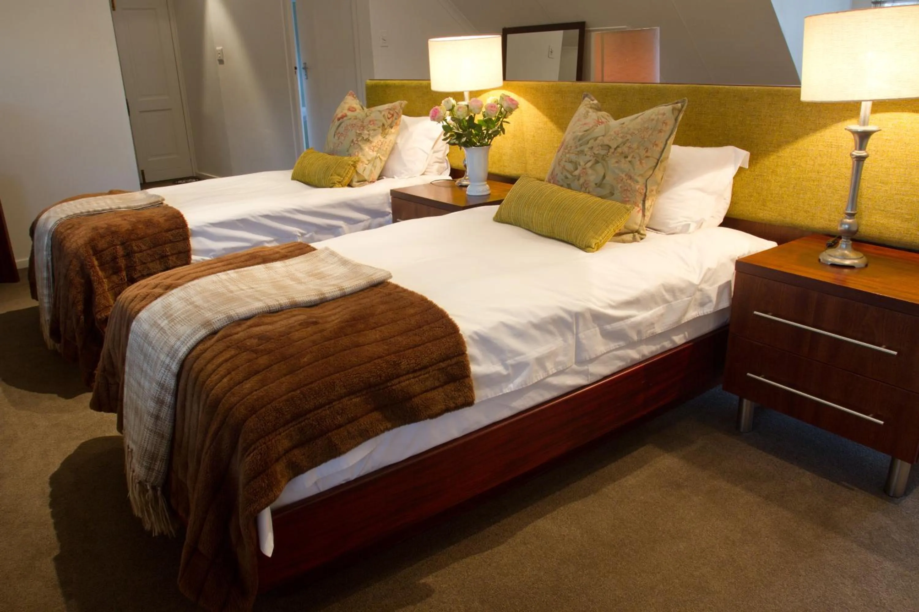 Photo of the whole room, Bed in Summerhill Guest Estate