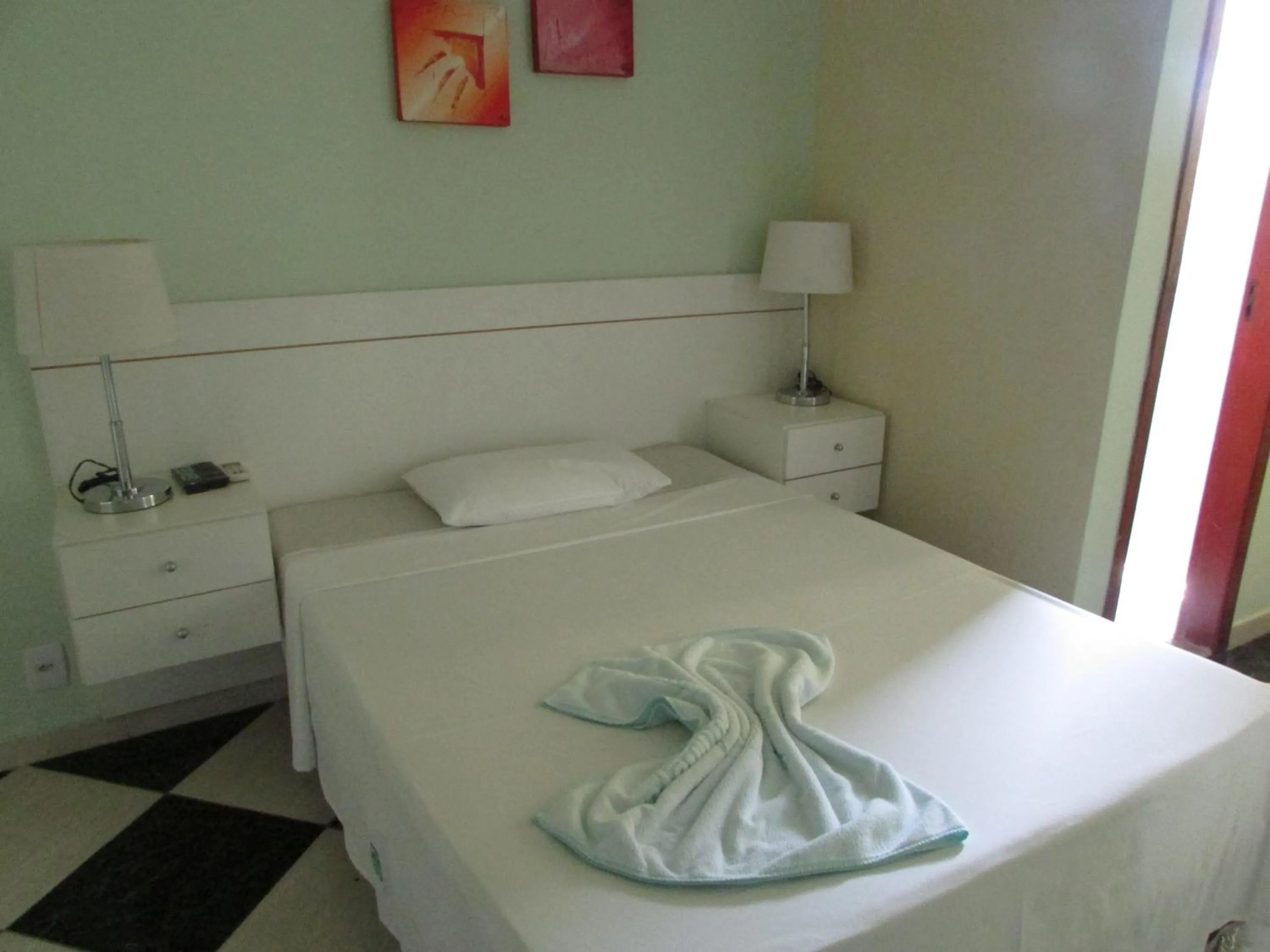 Bed in Hotel Industrial Contagem