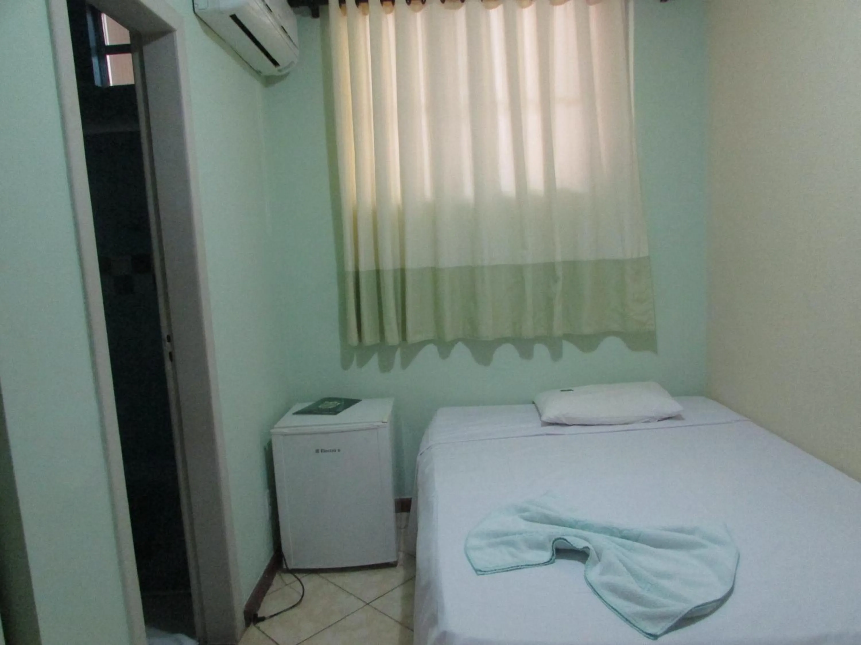 Bed in Hotel Industrial Contagem