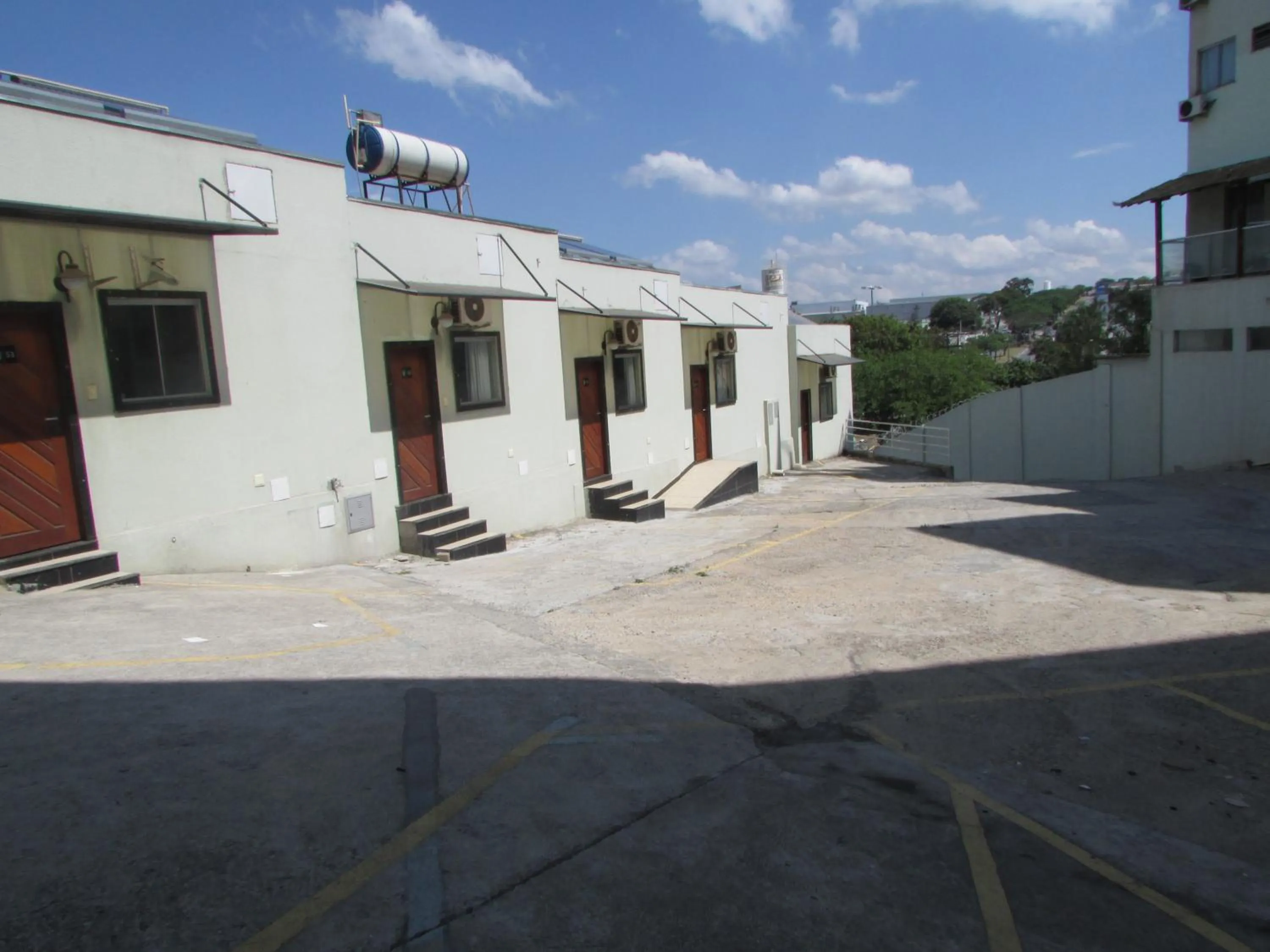 Property building in Hotel Industrial Contagem
