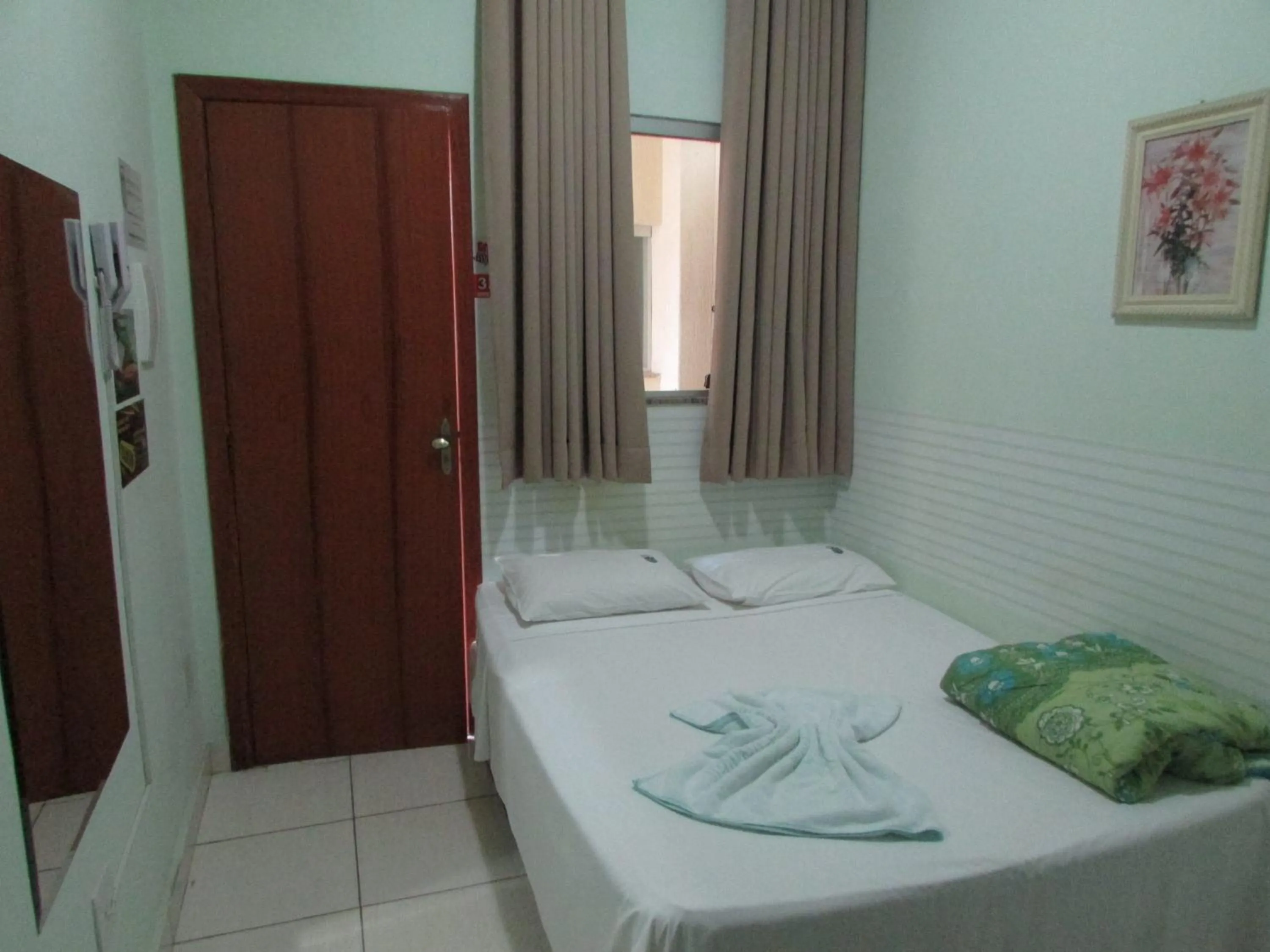 Bed in Hotel Industrial Contagem