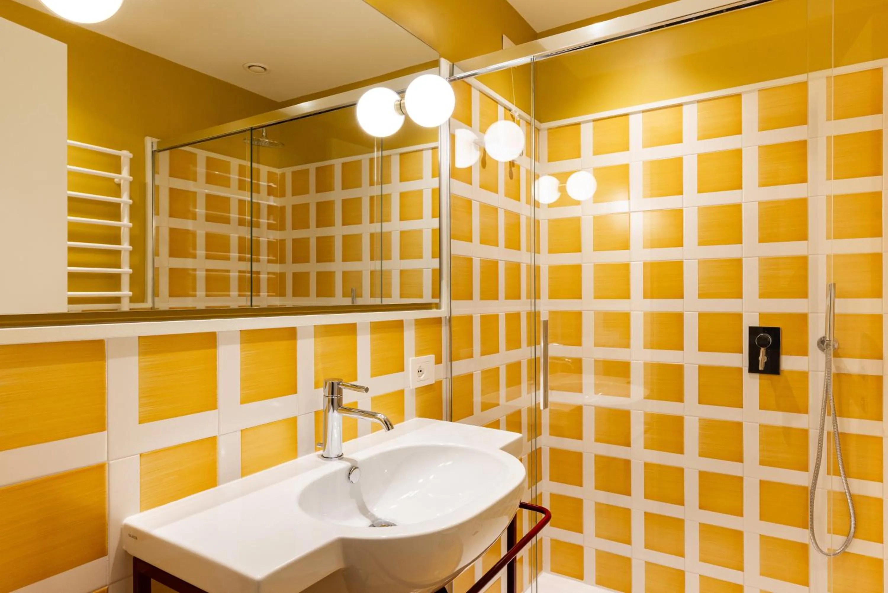 Bathroom in Hotel Plaza