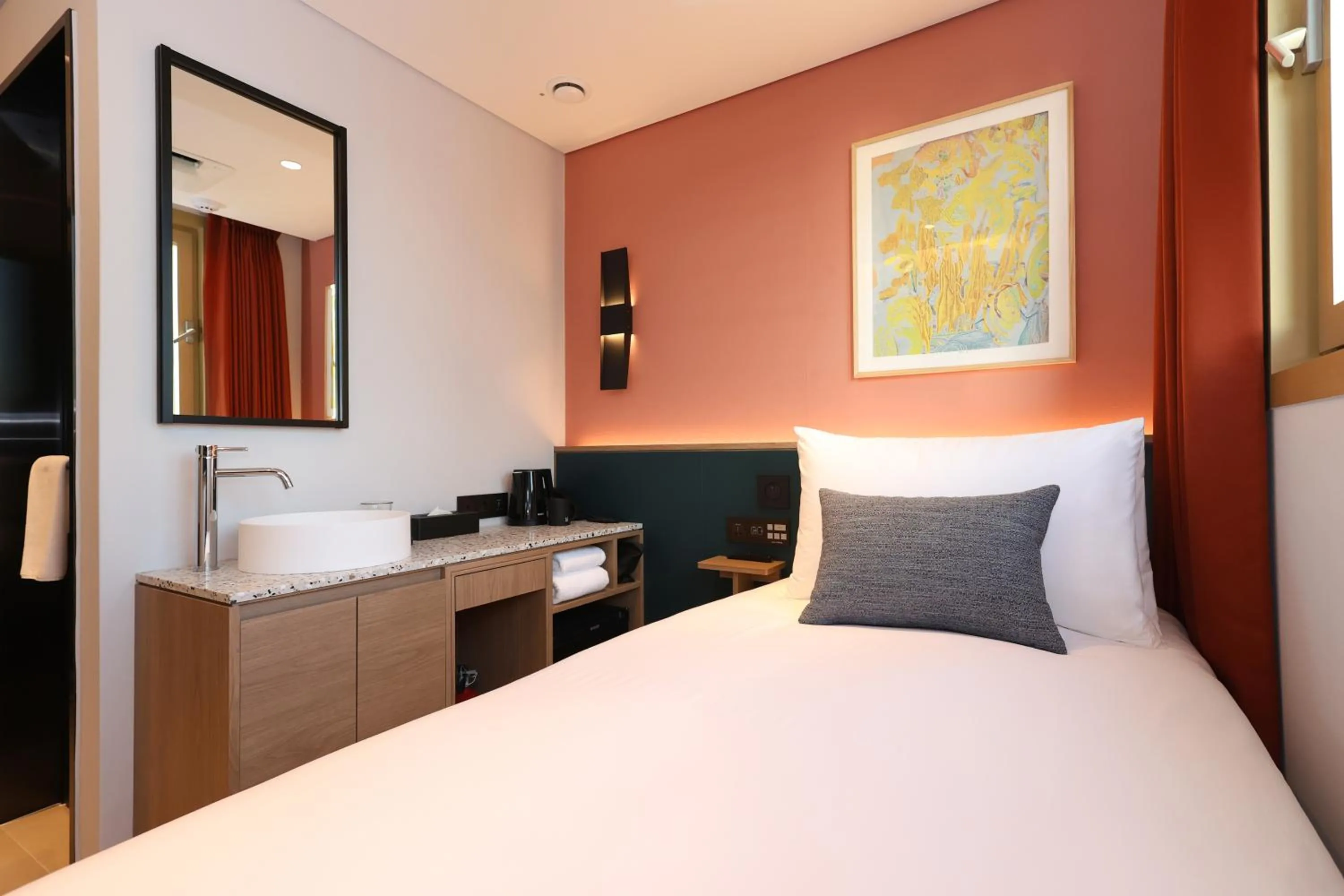 Bed in New Blanc Central Myeongdong